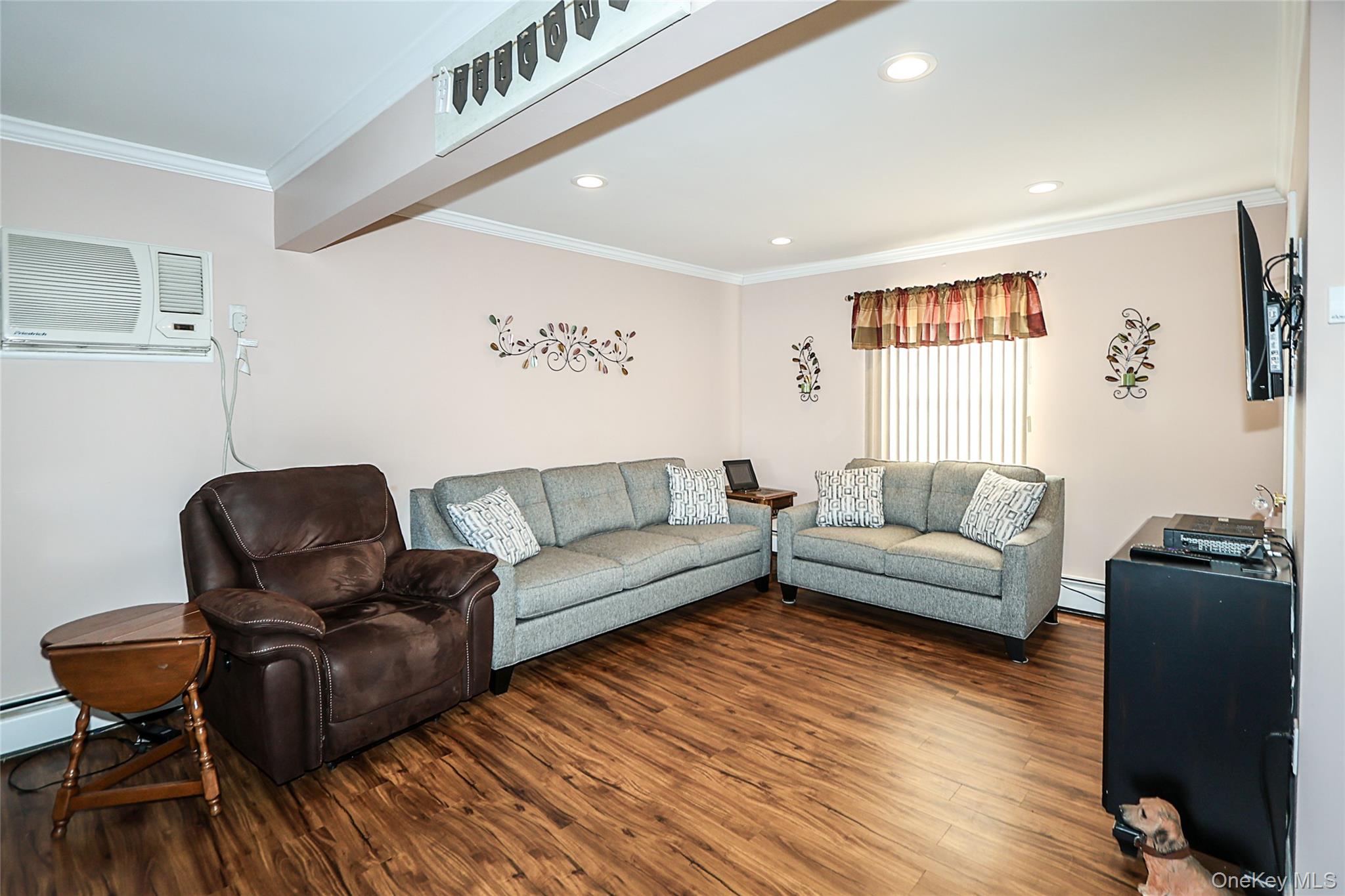 70 Corncrib Lane, Levittown, NY 11756