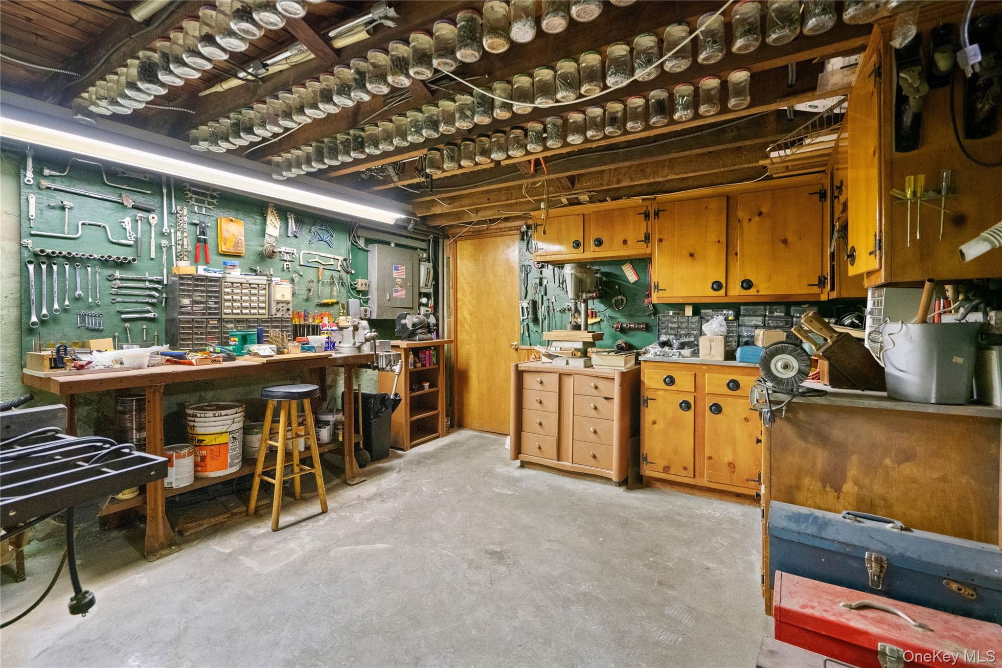 128 Rule Street, Franklin Square, NY 11010