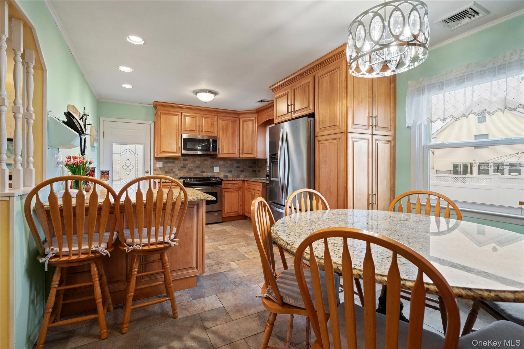 128 Rule Street, Franklin Square, NY 11010