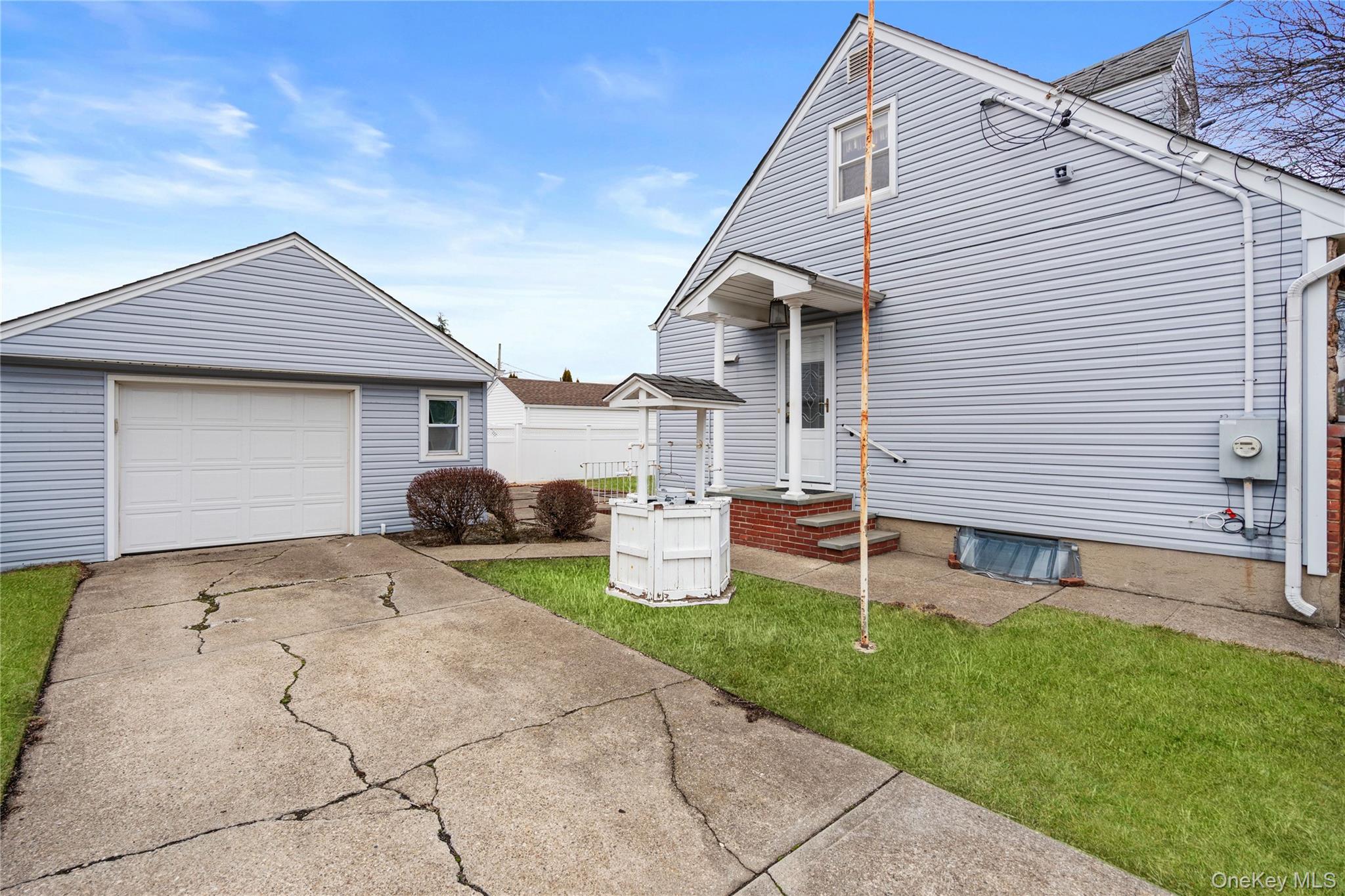 128 Rule Street, Franklin Square, NY 11010