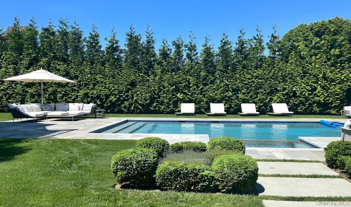 13 Beach Lane, Quogue, NY 11978