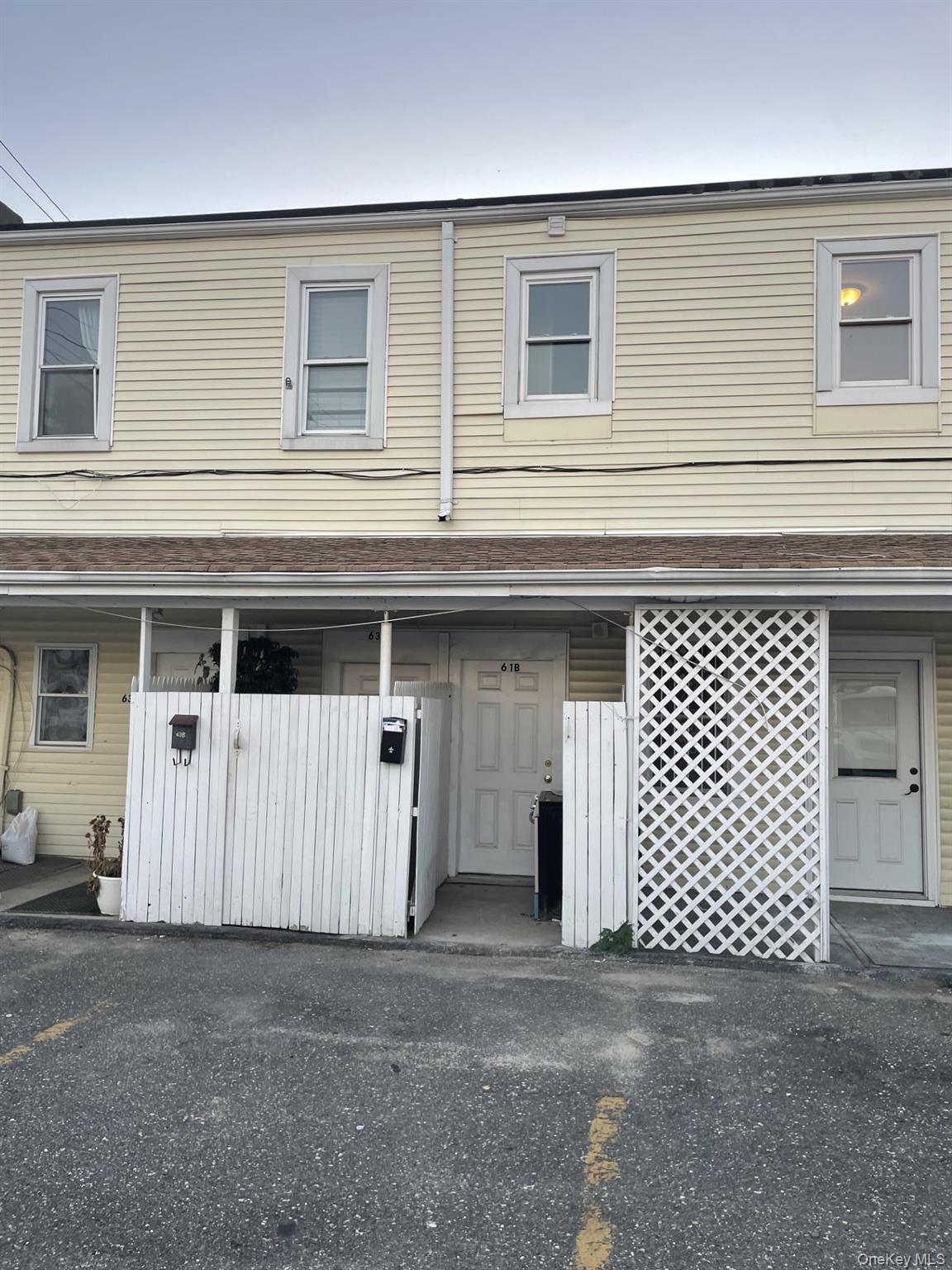 61 Larkfield Road # B, East Northport, NY 11731