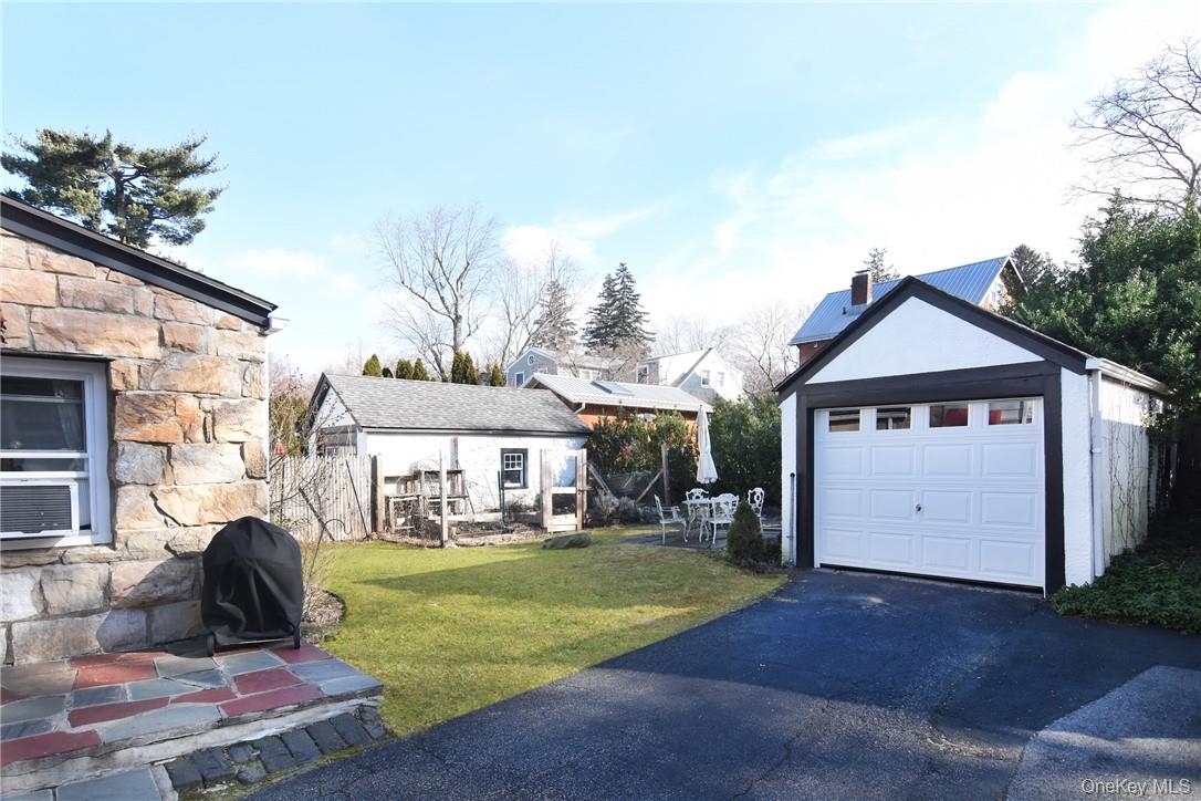 27 Maple Street, Irvington, NY 10533