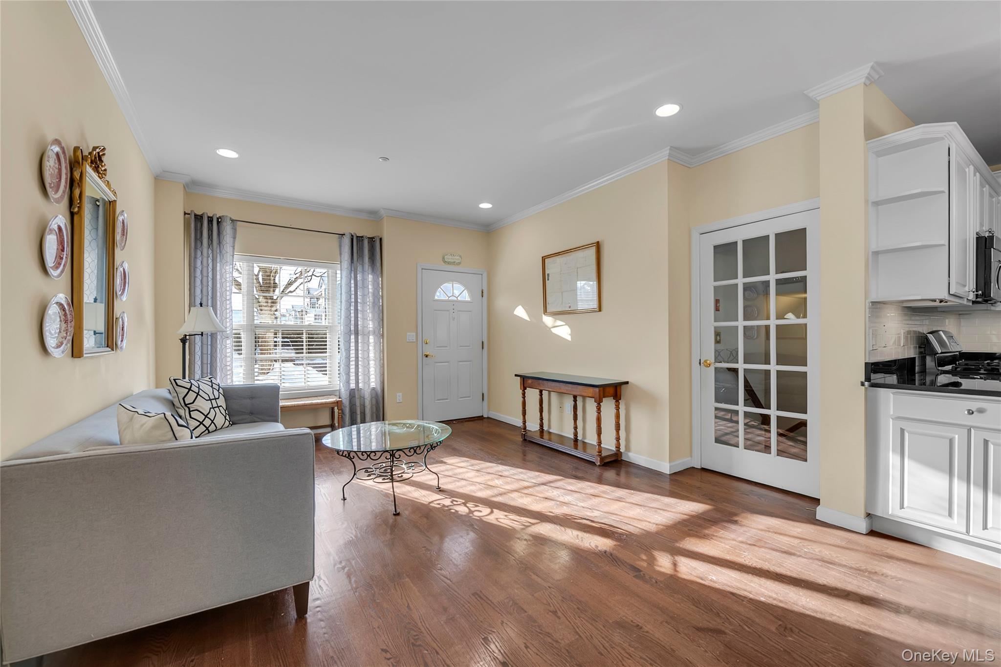 286 Spring Drive # 286, East Meadow, NY 11554