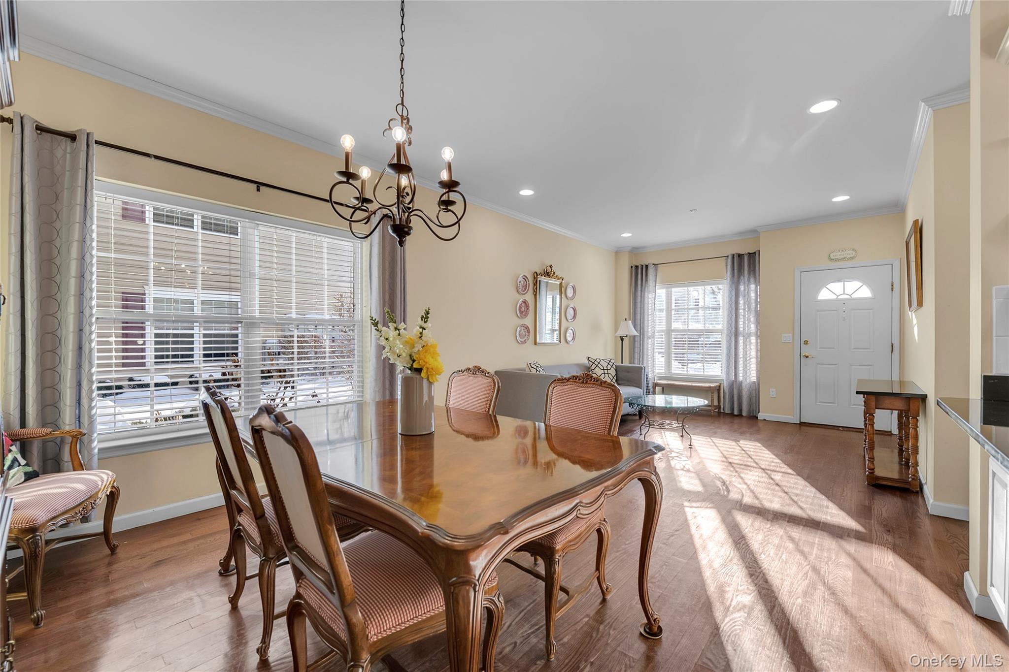 286 Spring Drive # 286, East Meadow, NY 11554