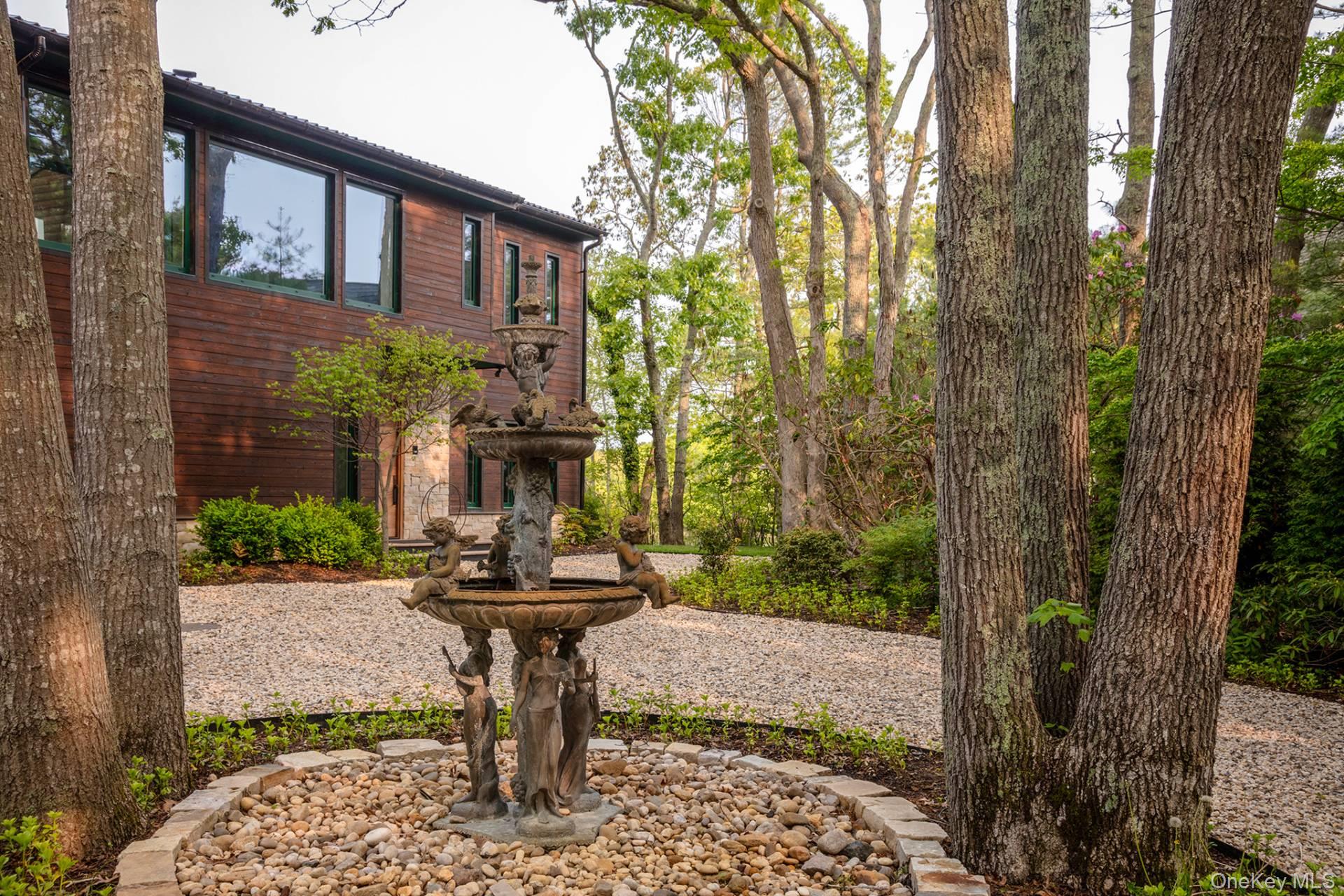 41 Shore Drive, Southampton, NY 11968