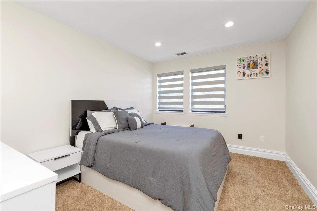 219 Carnation Drive, Farmingdale, NY 11735