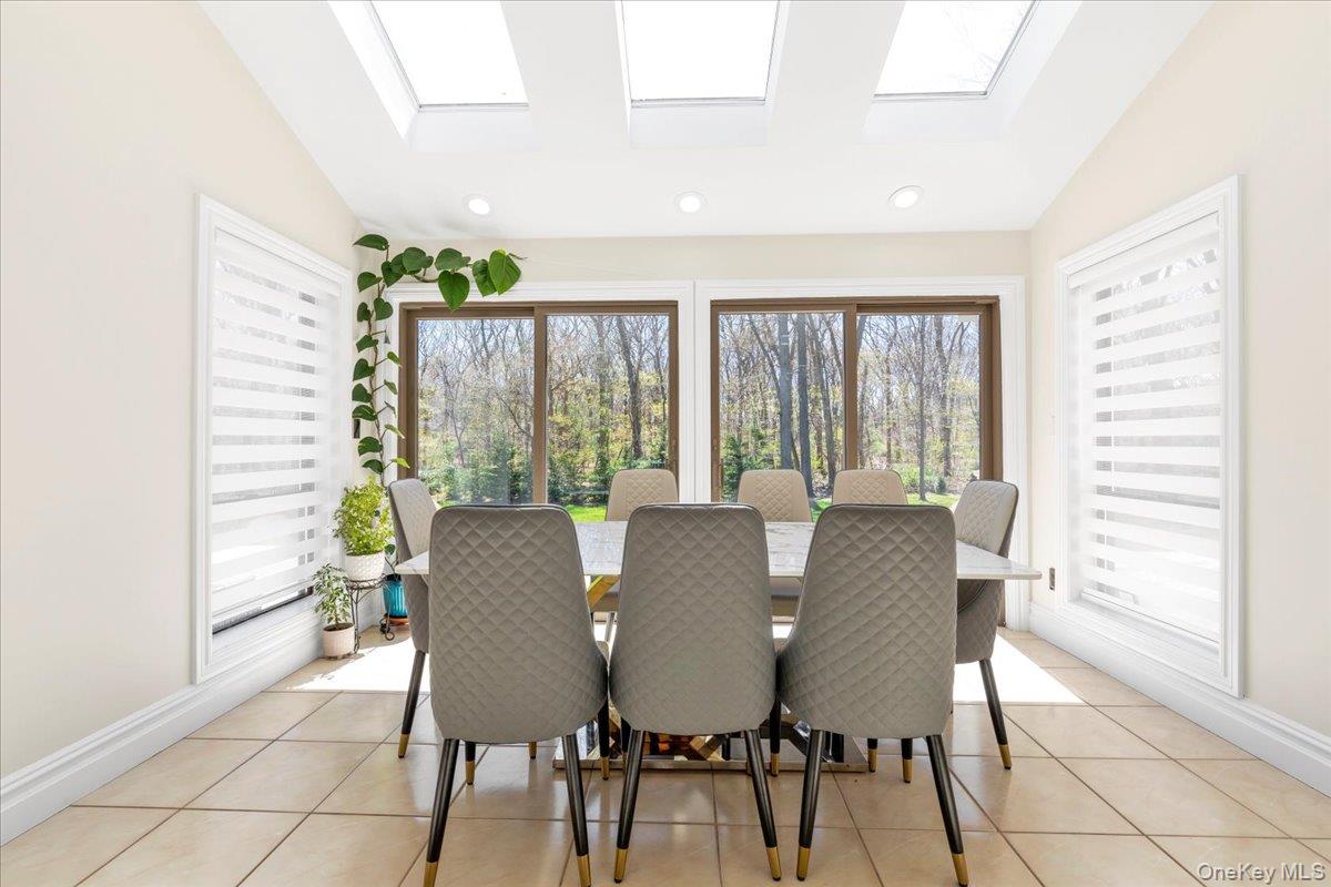 219 Carnation Drive, Farmingdale, NY 11735