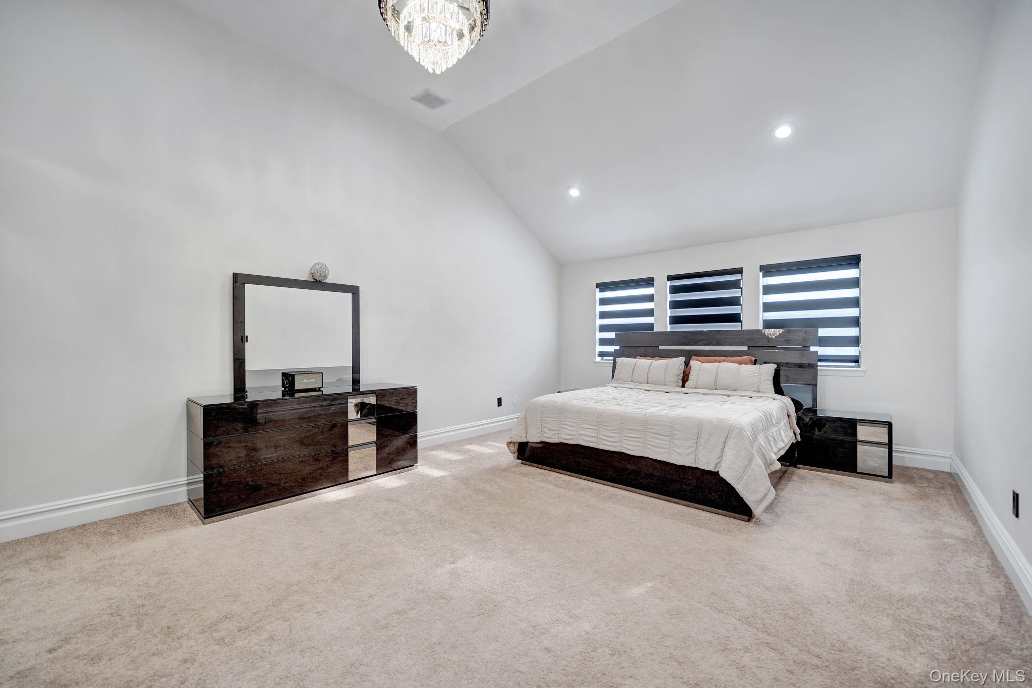 219 Carnation Drive, Farmingdale, NY 11735