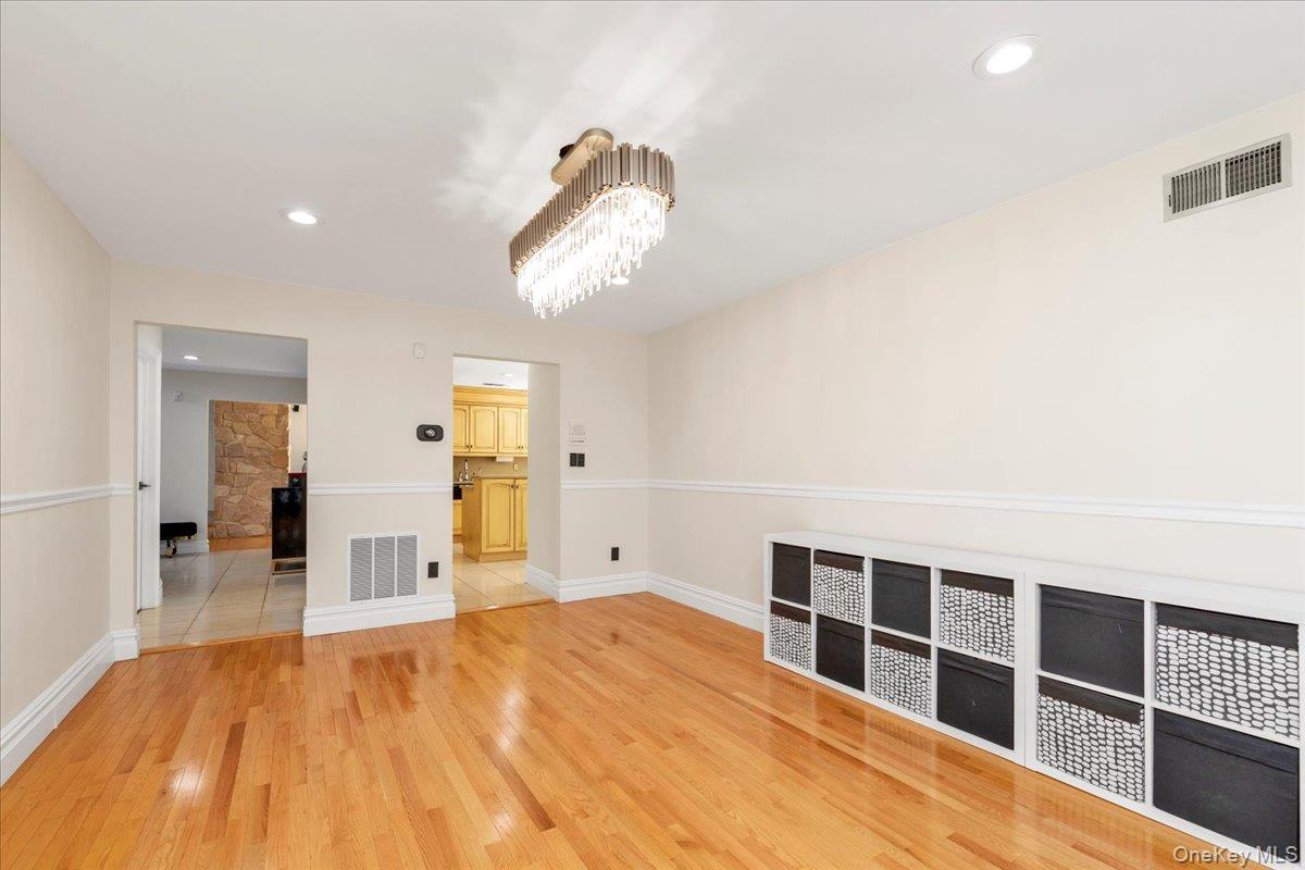 219 Carnation Drive, Farmingdale, NY 11735