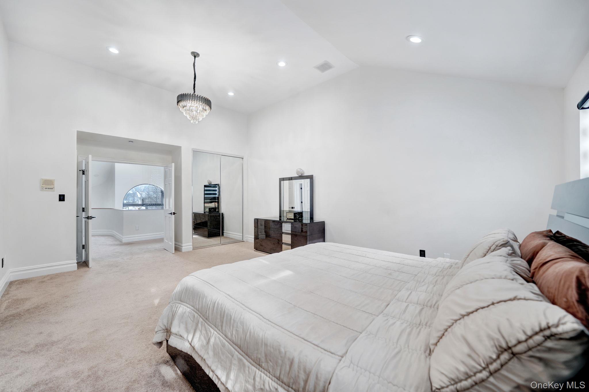 219 Carnation Drive, Farmingdale, NY 11735