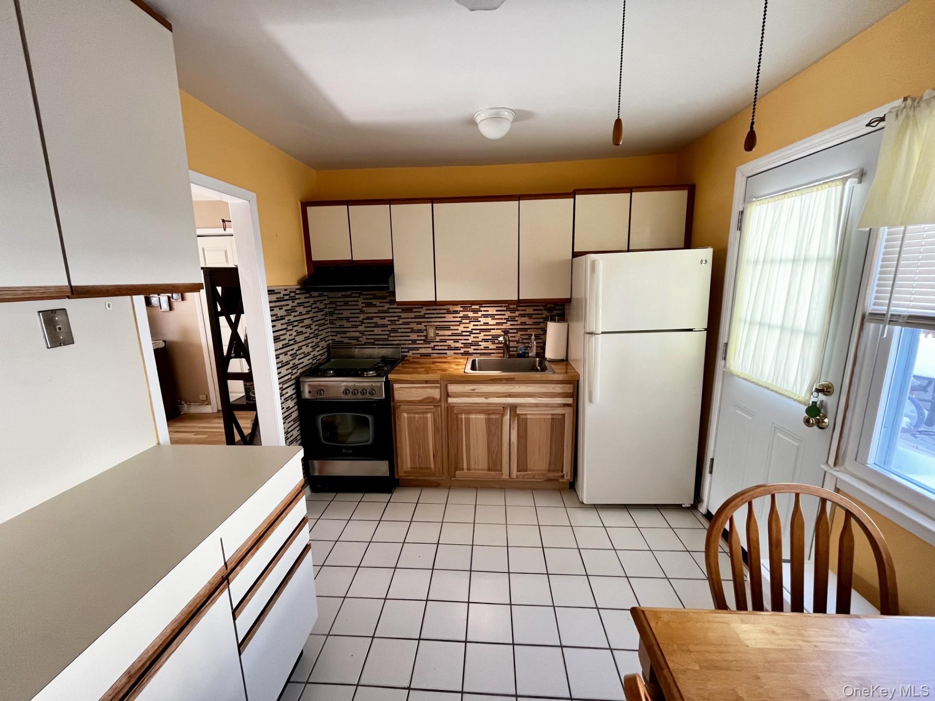 105 Finch Lane # 1B, Islip, NY 11751