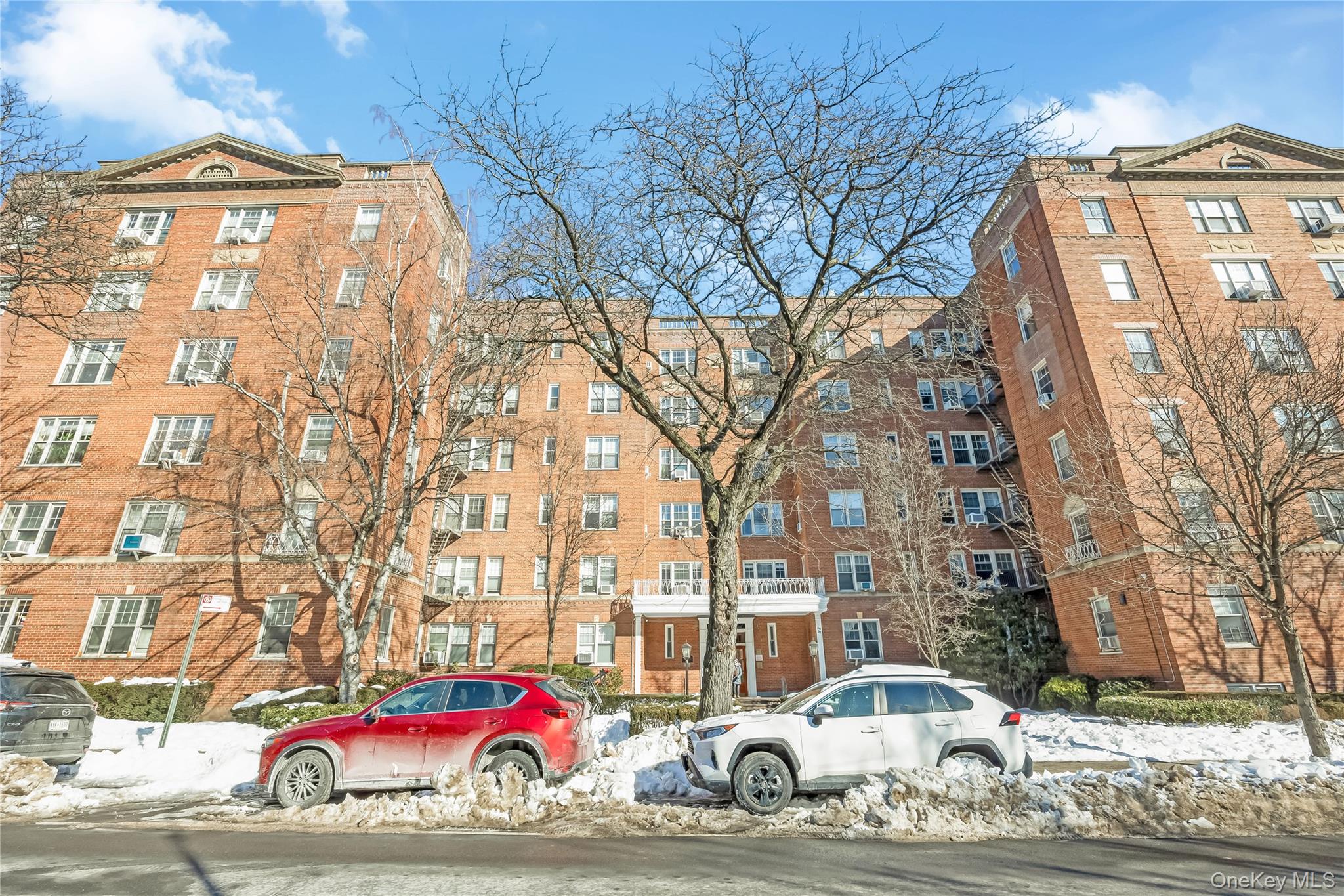 68-37 108 Street # 6L, Forest Hills, NY 11375