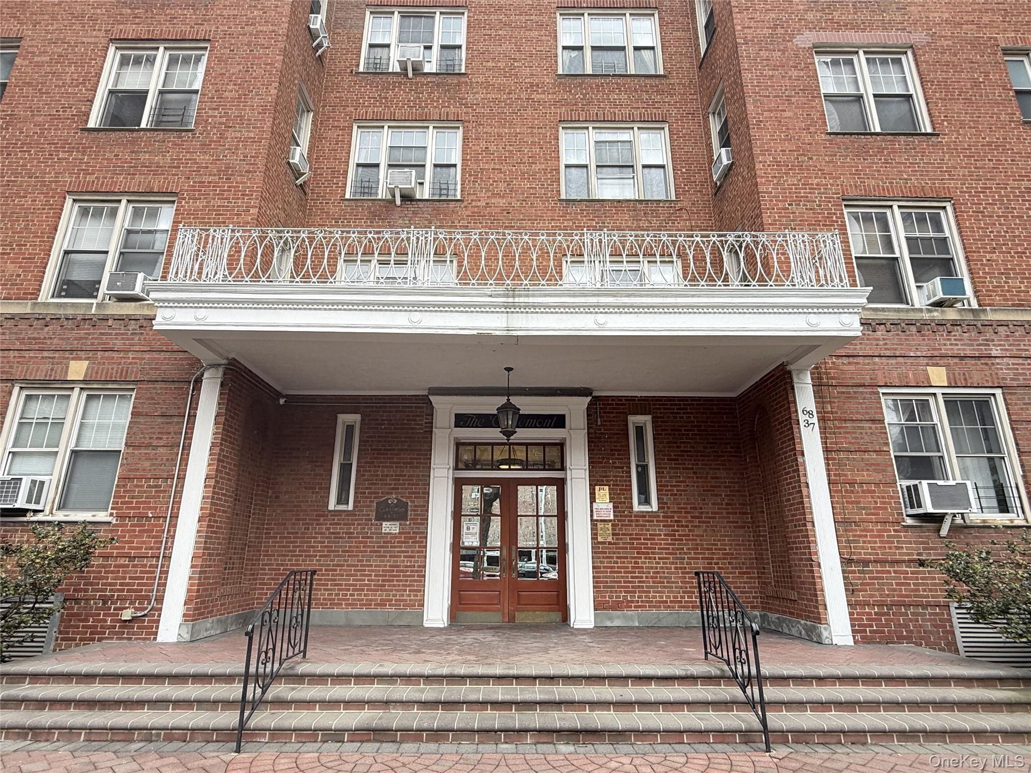 68-37 108 Street # 6L, Forest Hills, NY 11375