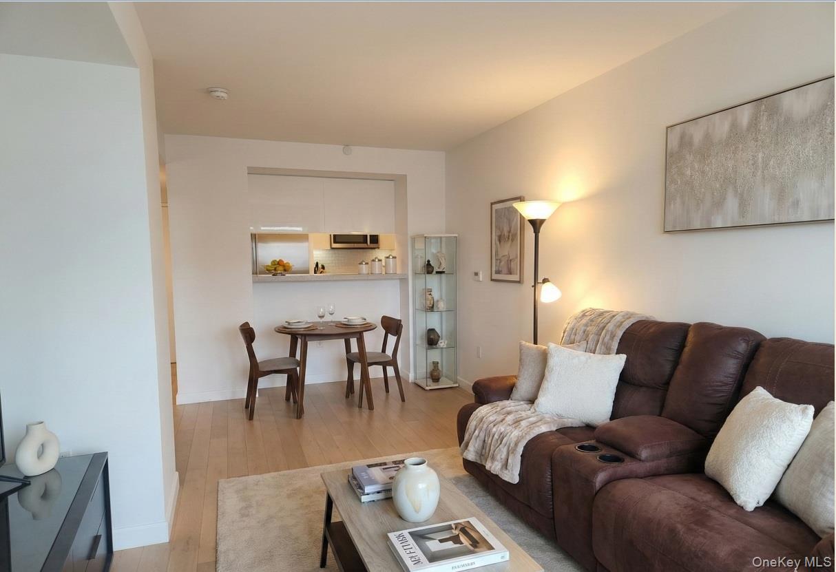 13835 39th Avenue # 12F, Flushing, NY 11354