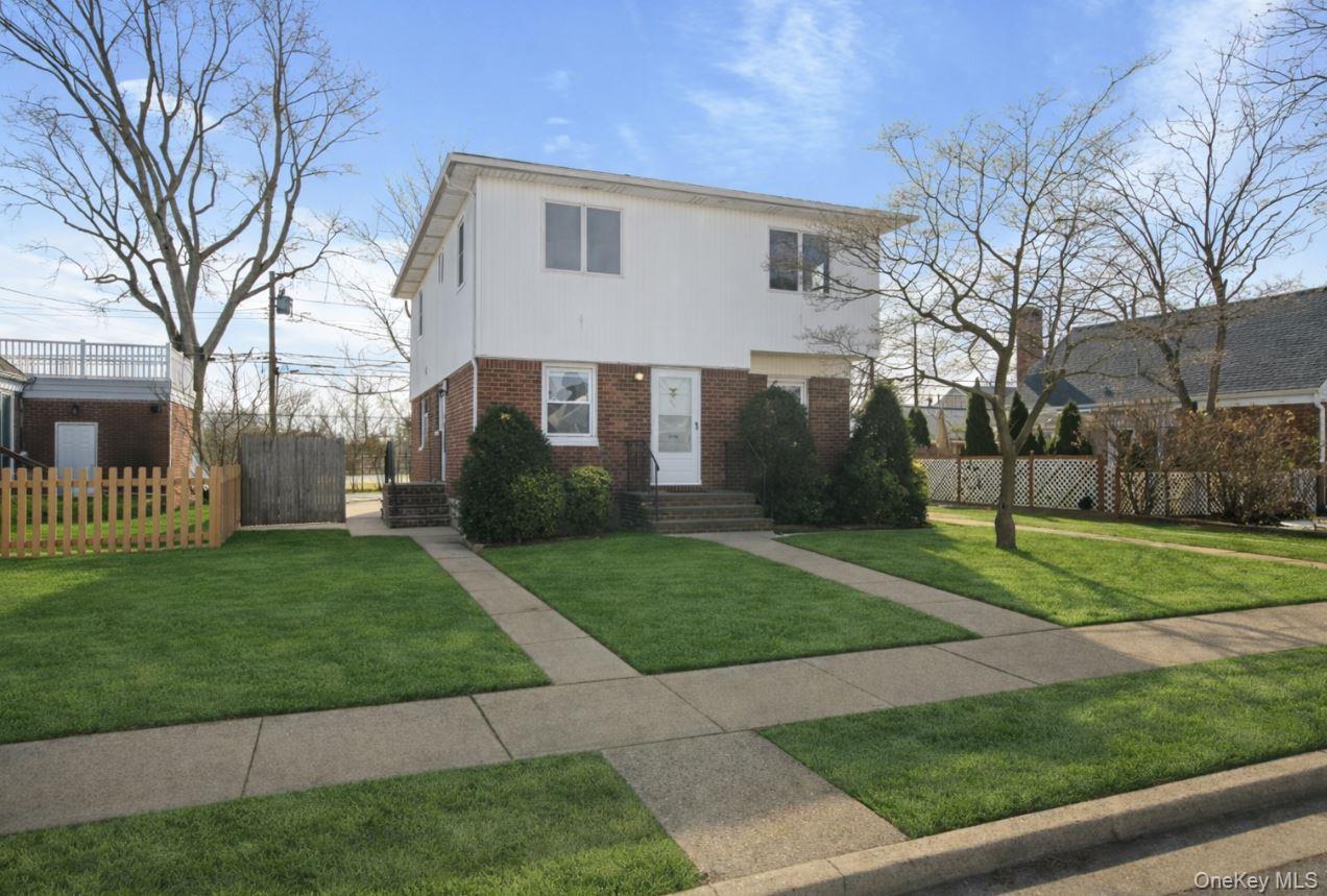 169 Wilton Street, New Hyde Park, NY 11040