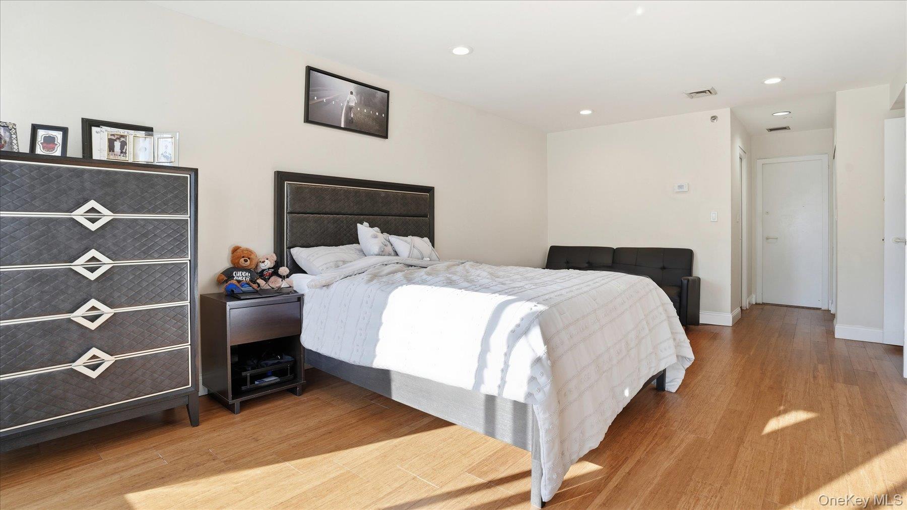 100 Cuttermill Road # 4M, Great Neck, NY 11021