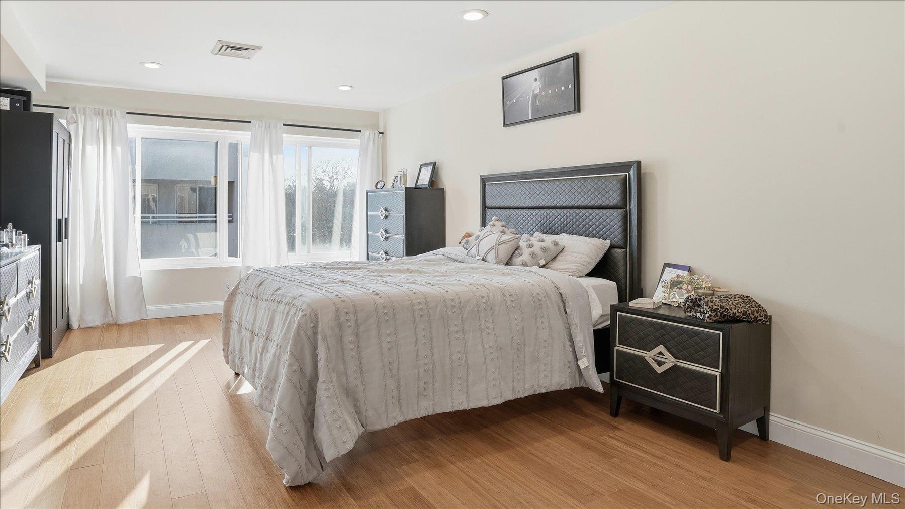 100 Cuttermill Road # 4M, Great Neck, NY 11021