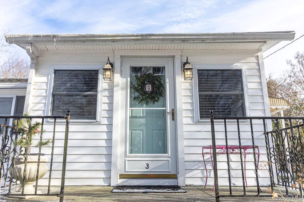 3 Vine Road, Rocky Point, NY 11778