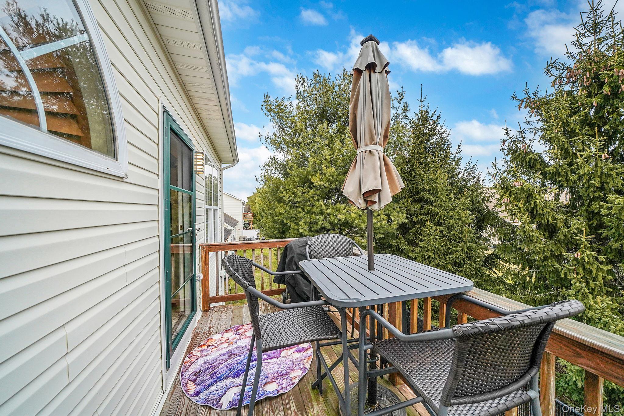 109 Constantine Way, Mount Sinai, NY 11766