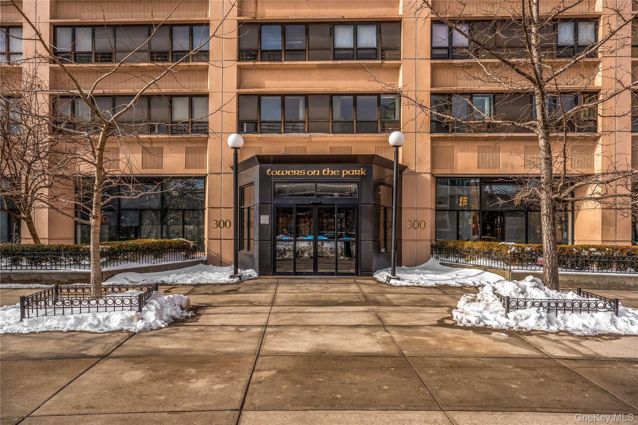 300 Cathedral Parkway # 5K, New York (Manhattan), NY 10026