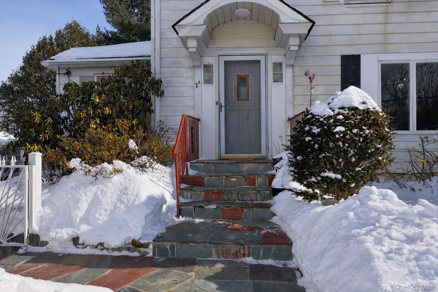 24 McKinley Avenue, White Plains, NY 10606