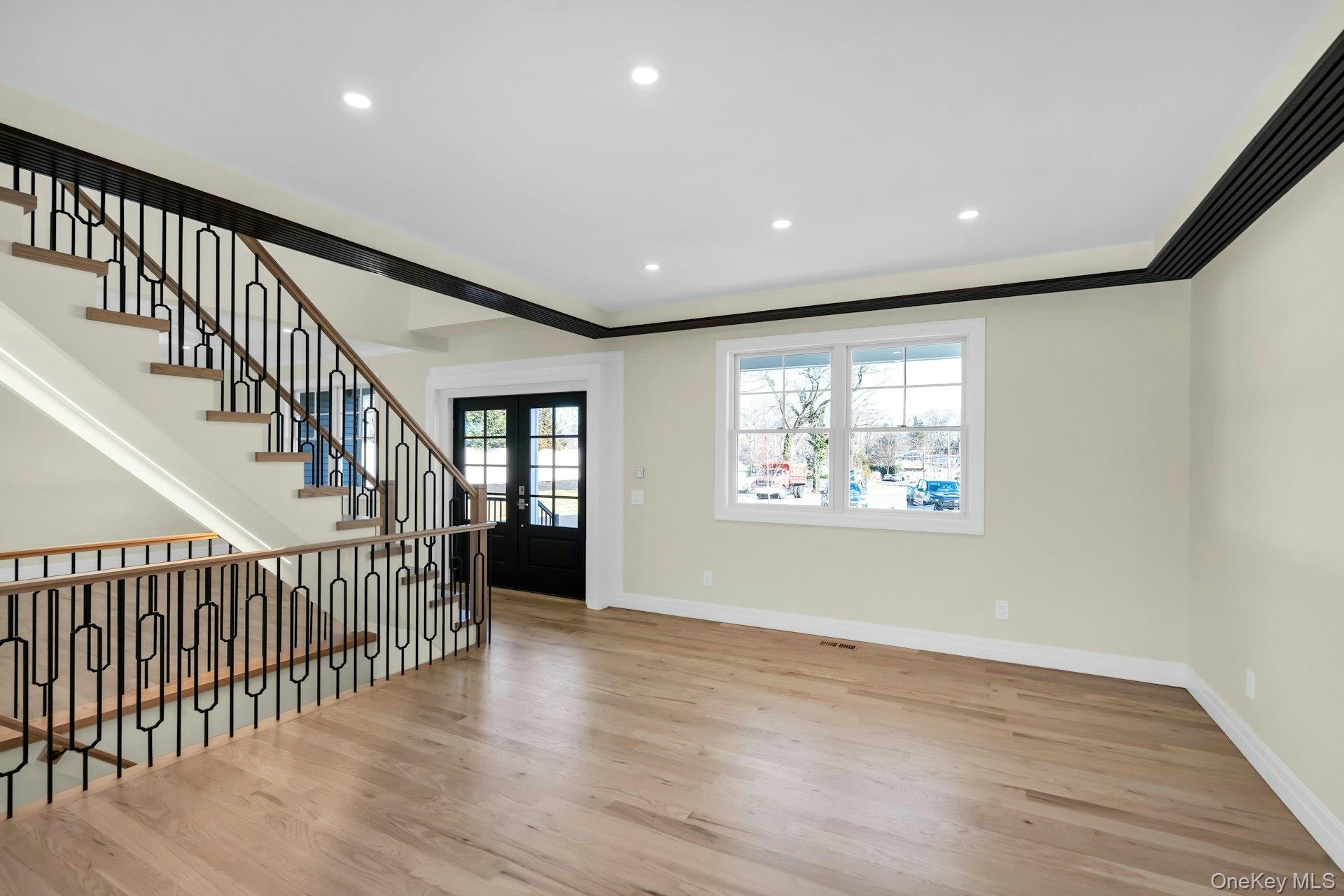 3 Carmine Court, Commack, NY 11725