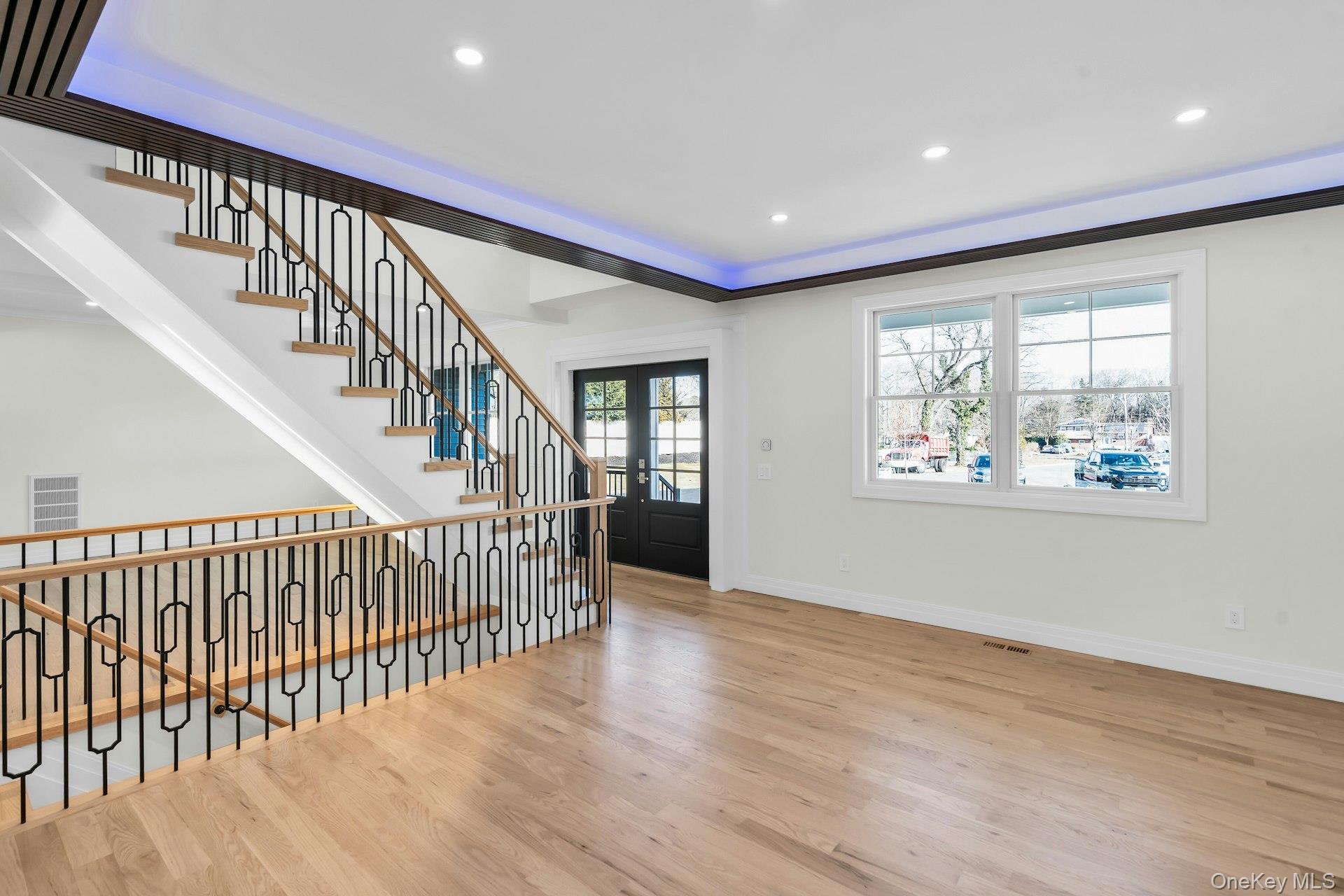 3 Carmine Court, Commack, NY 11725