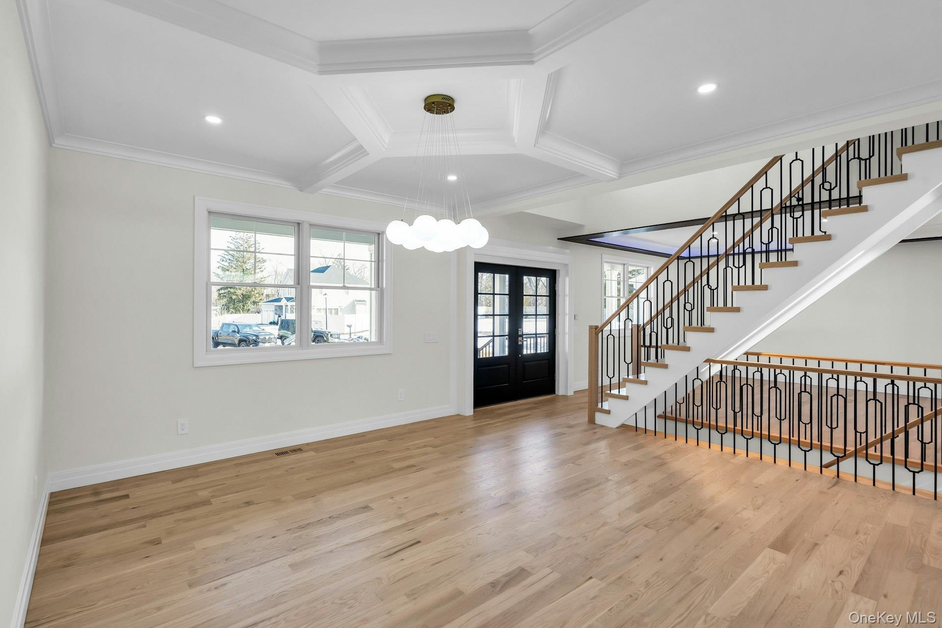 3 Carmine Court, Commack, NY 11725