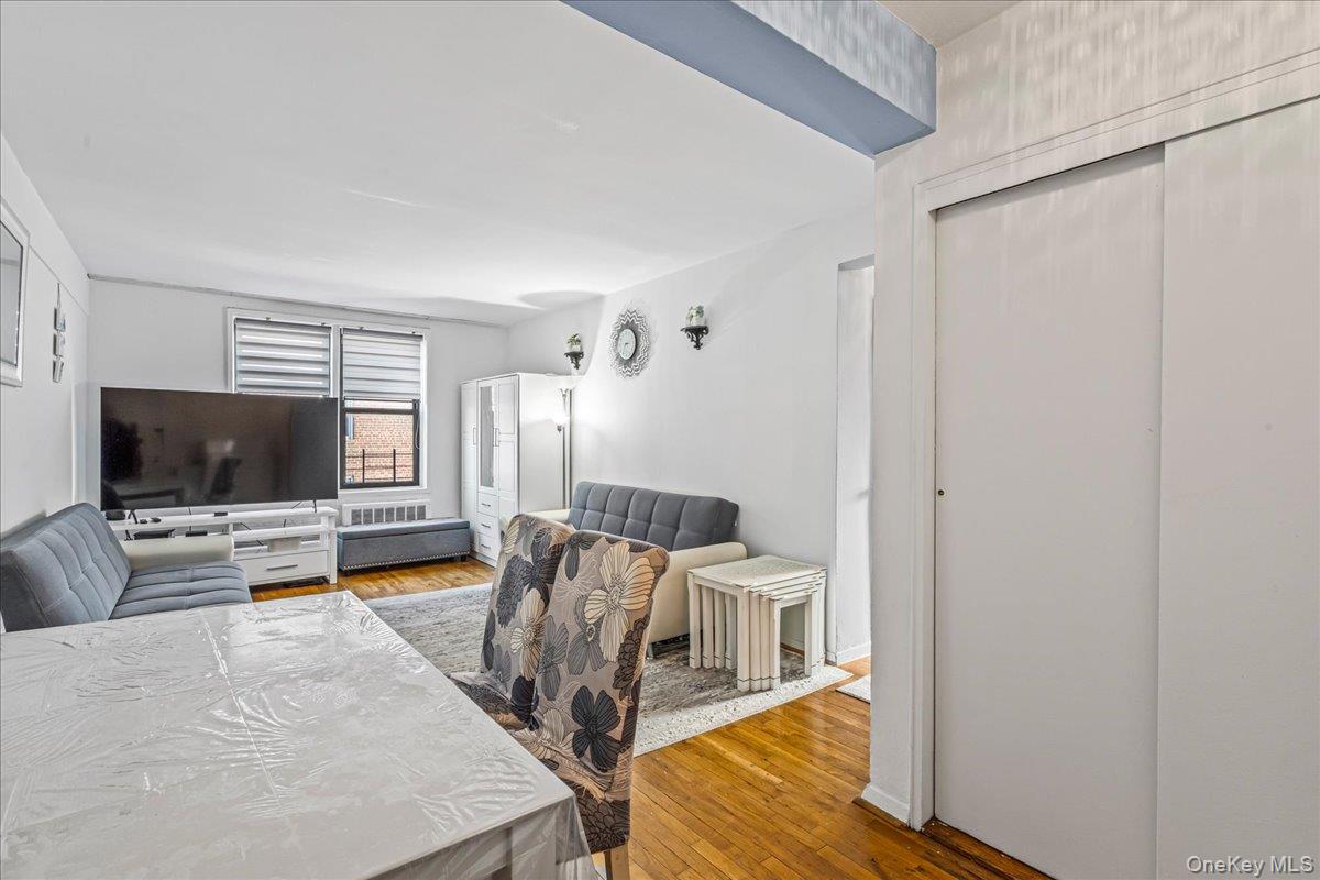 50-21 39th Place # 4H, Sunnyside, NY 11104