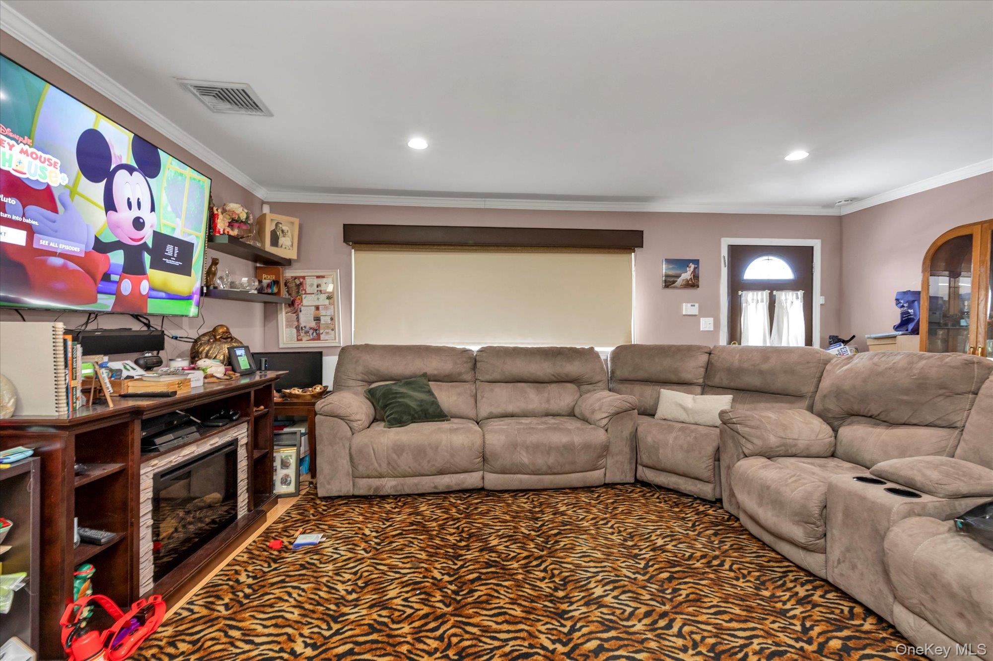 16 Layton Street, Freeport, NY 11520