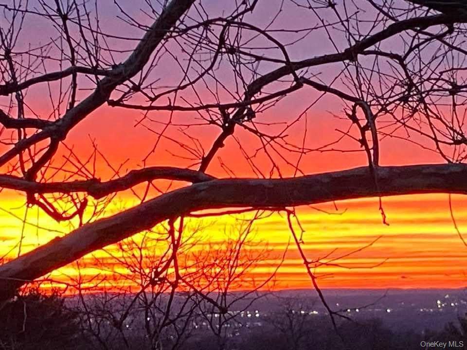 678 Sierra Vista Lane, Valley Cottage, NY 10989