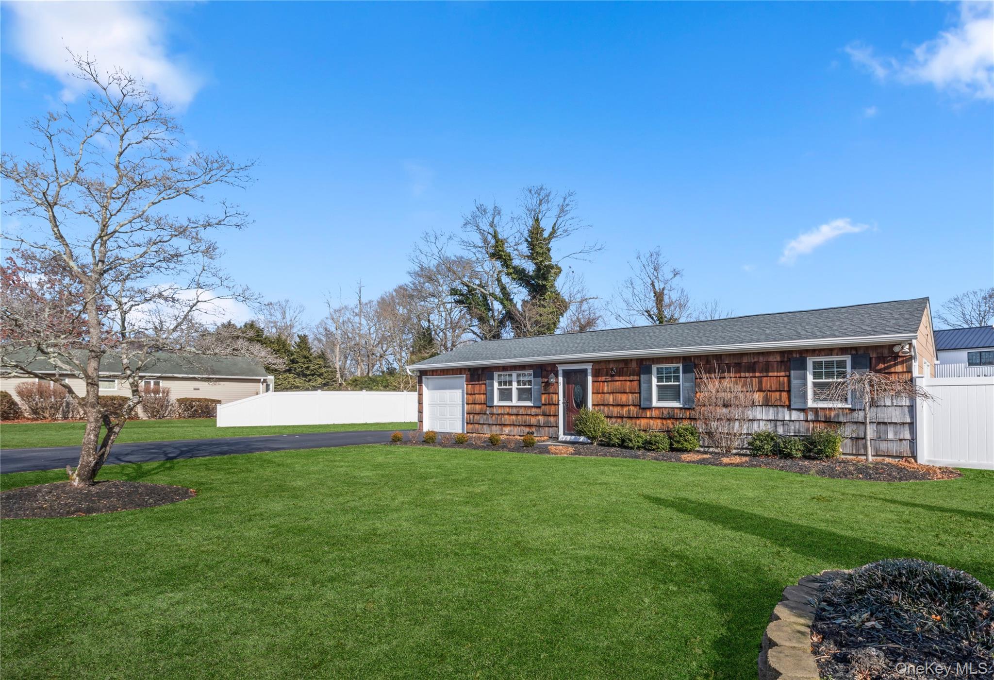 9 Golf Course Road, Bellport, NY 11713