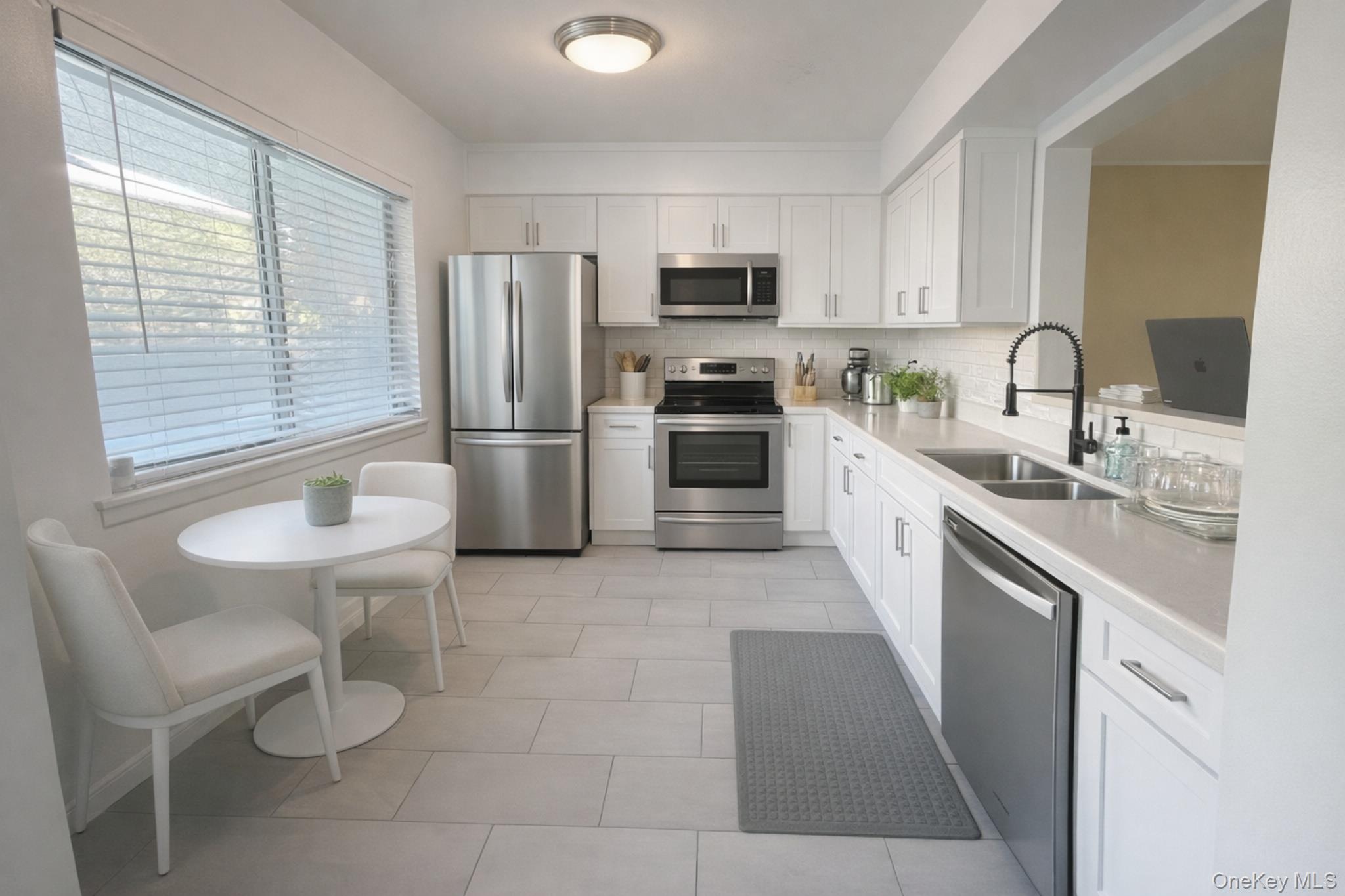 1006 Chelsea Cove S, Hopewell Junction, NY 12533