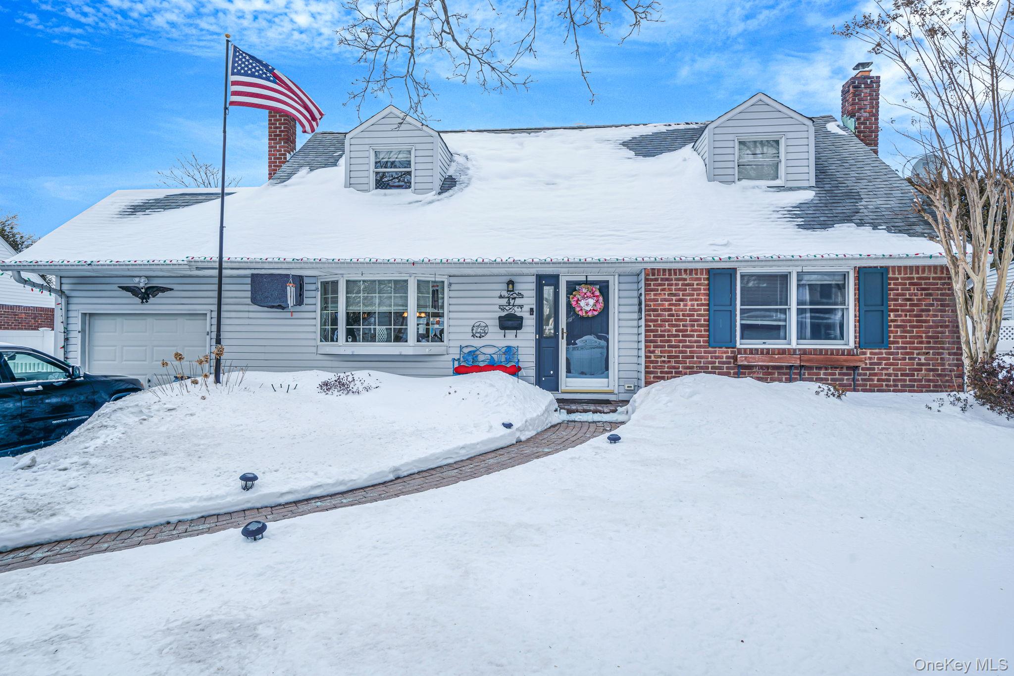 47 Grover Lane, East Northport, NY 11731