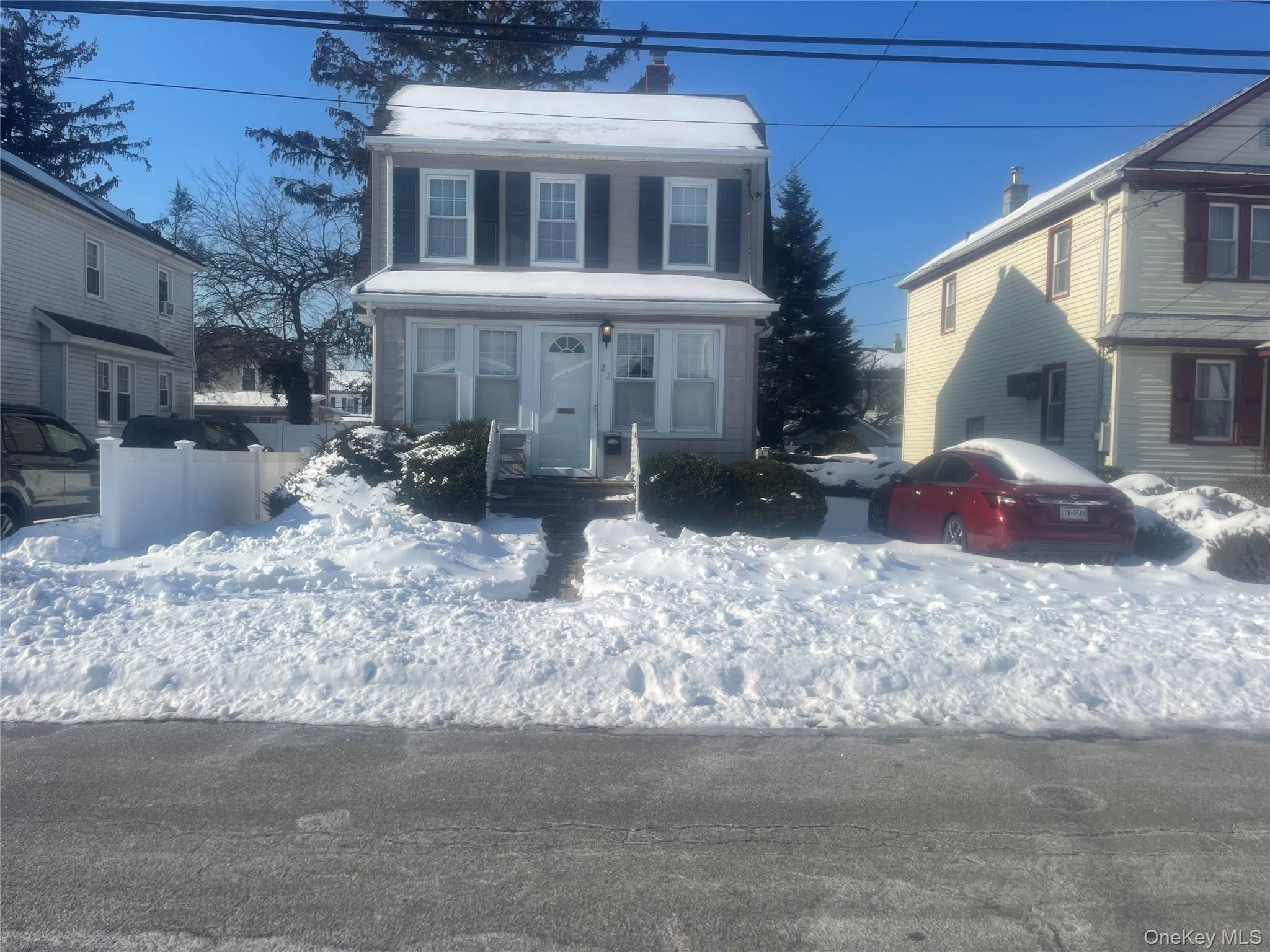 22 Eton Street, Valley Stream, NY 11581