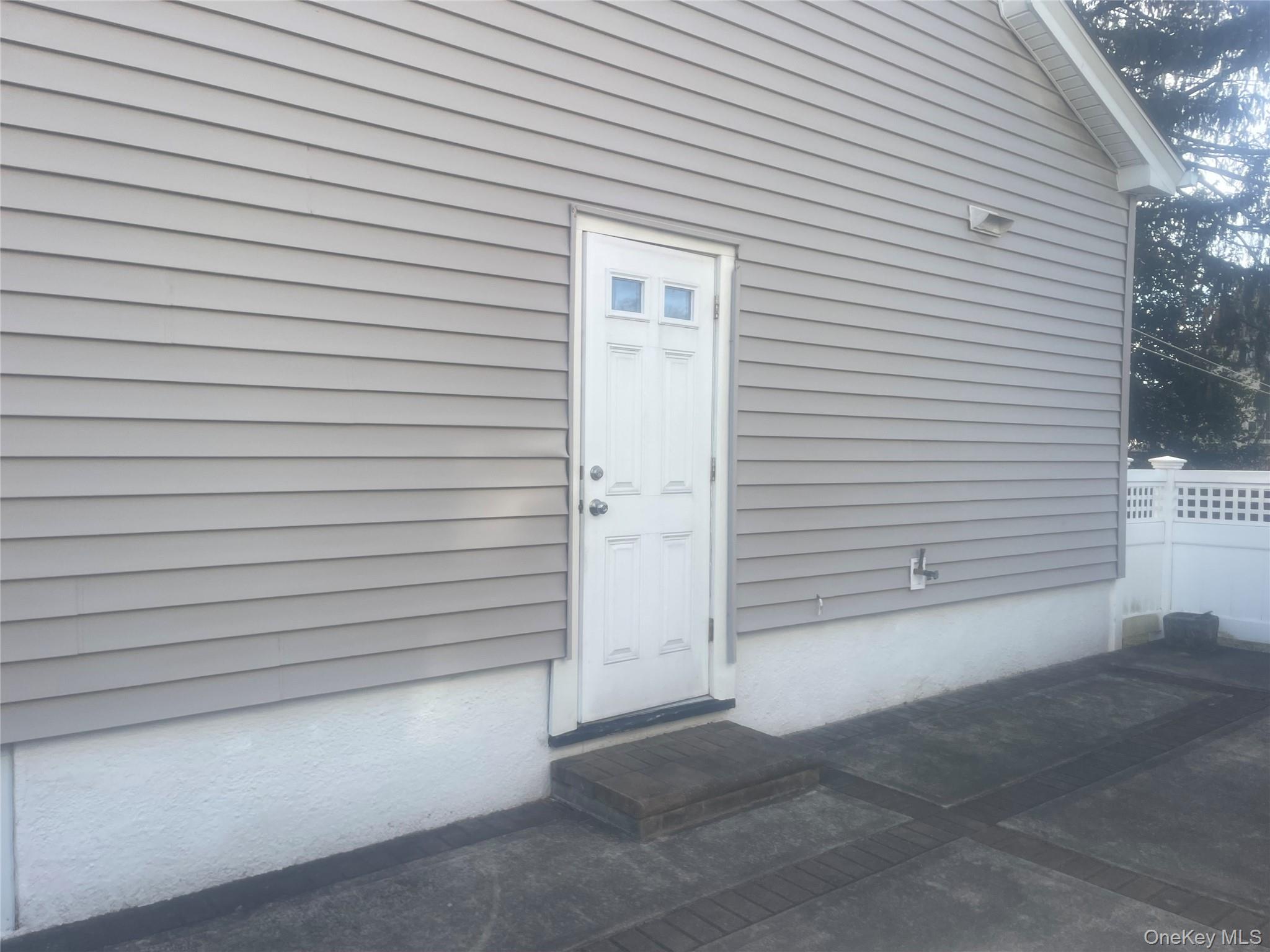 22 Eton Street, Valley Stream, NY 11581