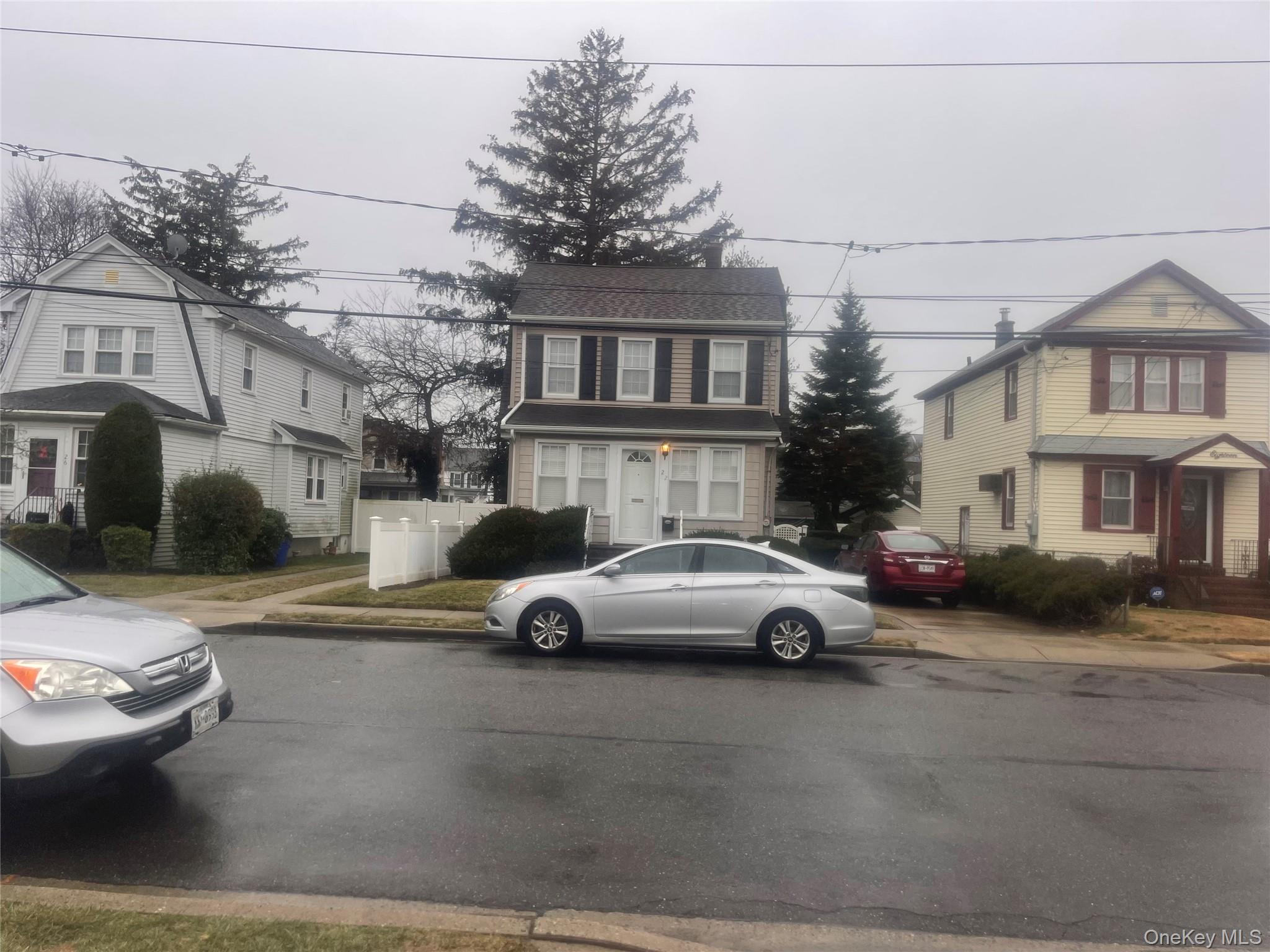 22 Eton Street, Valley Stream, NY 11581