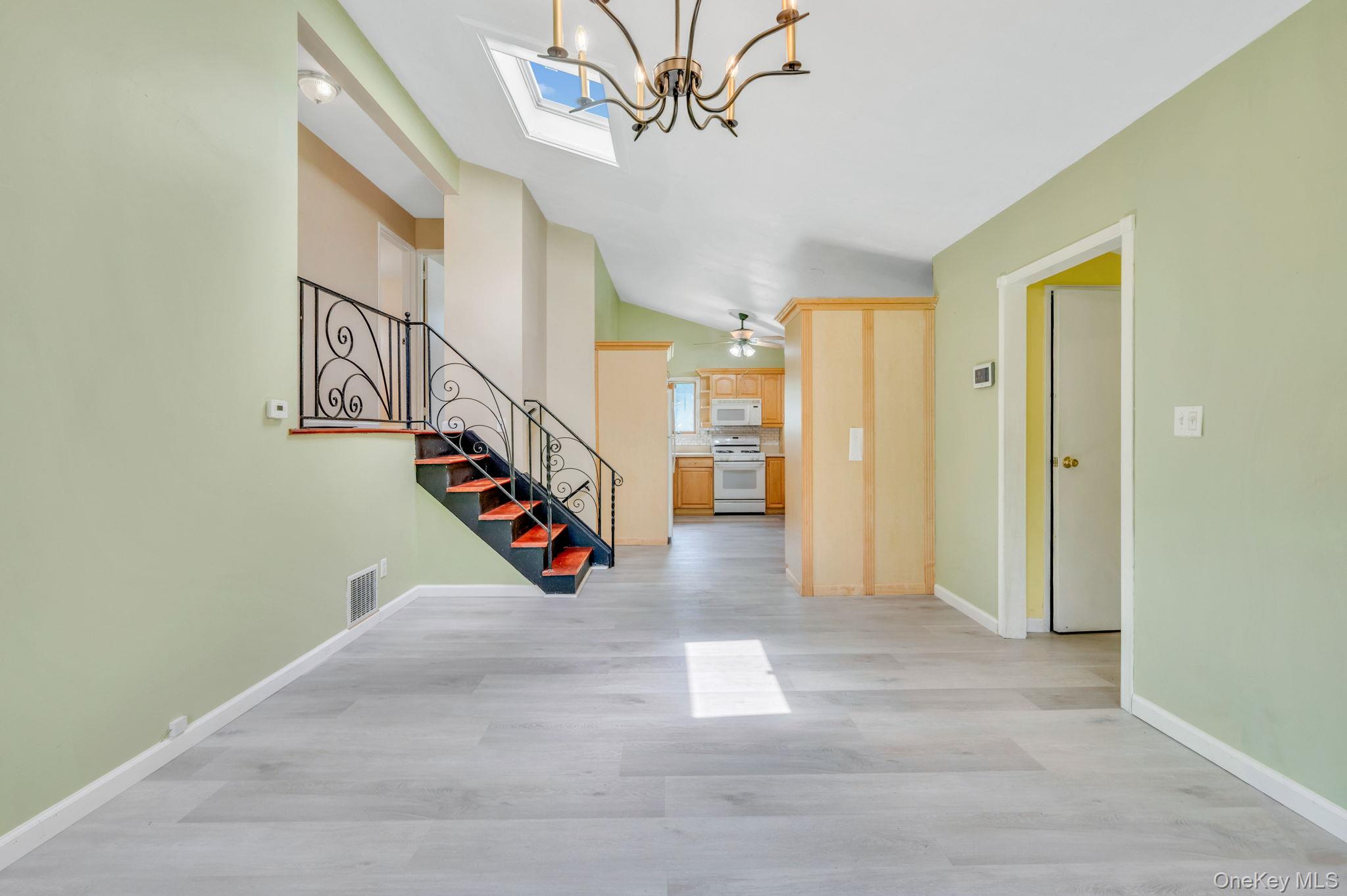 10 Laurie Road, Brentwood, NY 11717