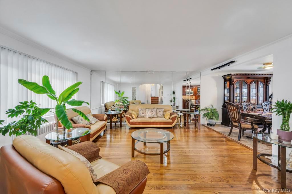 178 Gerhard Road, Plainview, NY 11803