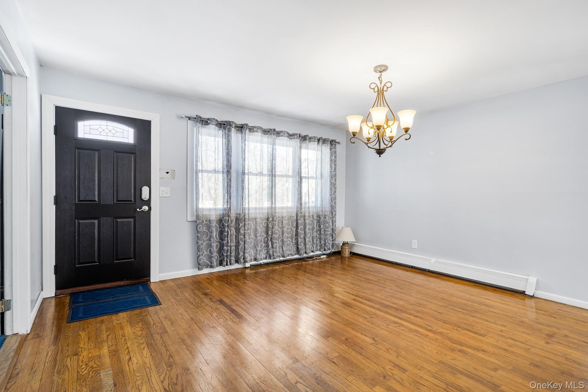 211 Oswego Avenue, Medford, NY 11763