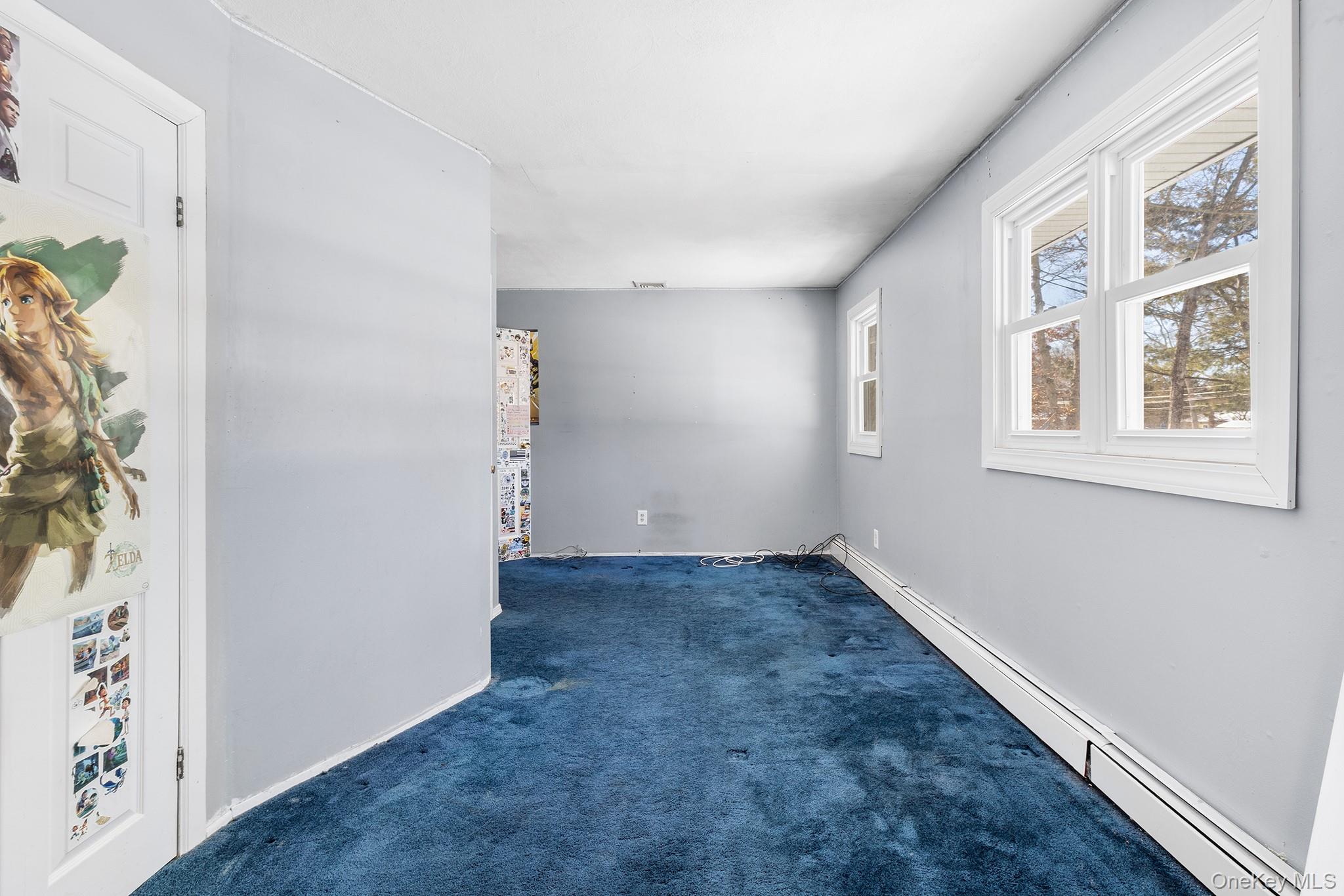 211 Oswego Avenue, Medford, NY 11763