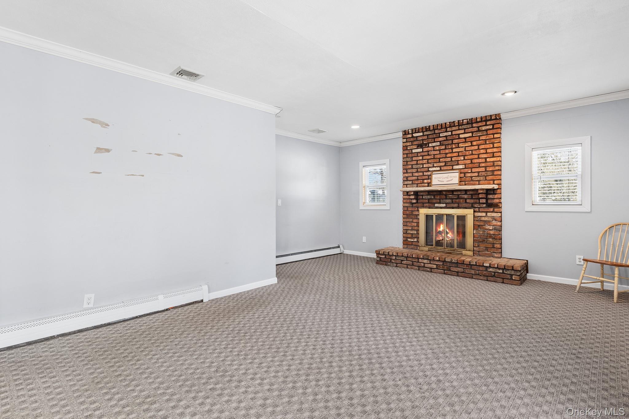 211 Oswego Avenue, Medford, NY 11763