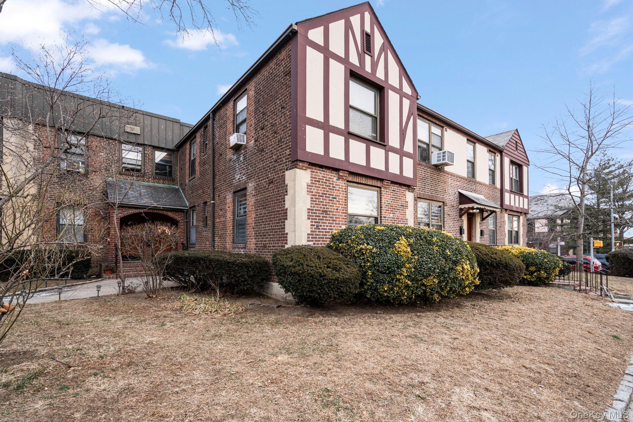 77-15 Ditmars Boulevard # B2, Jackson Heights, NY 11370