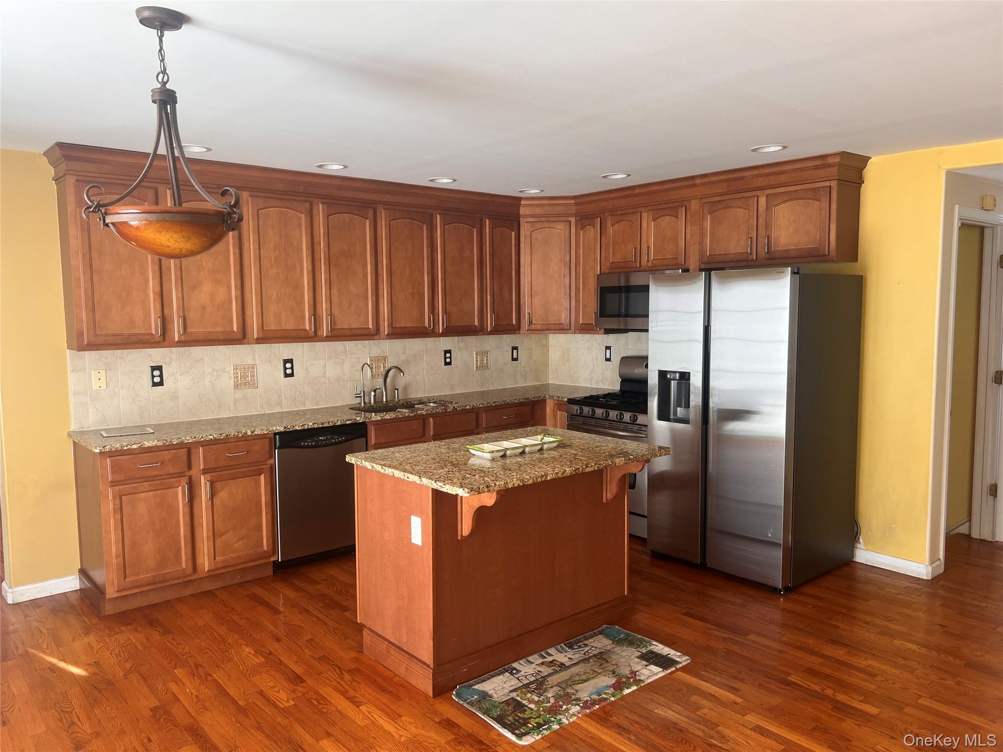 36 Highland View Place, Middletown, NY 10940