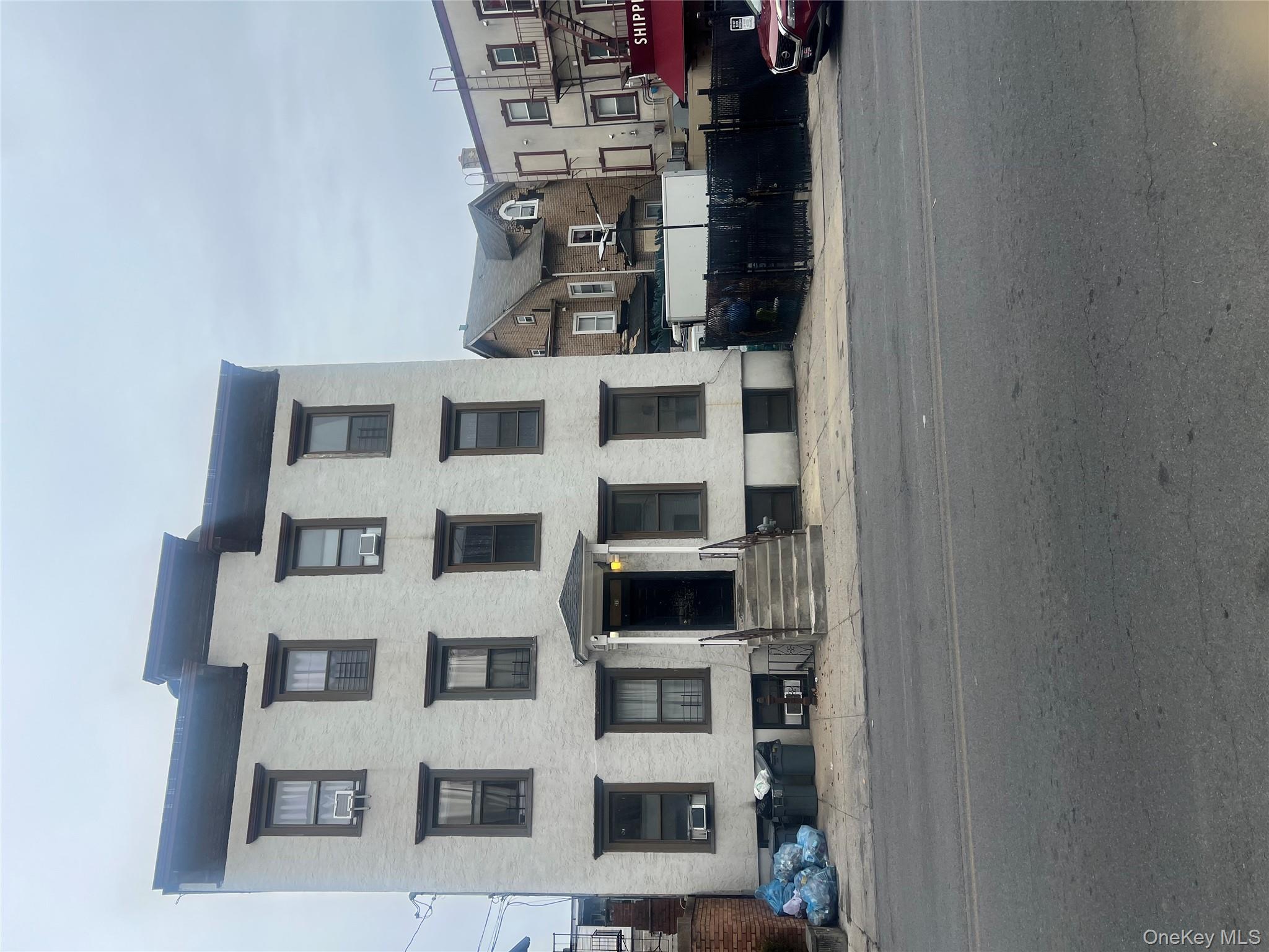 273 W Lincoln Avenue, Mount Vernon, NY 10550