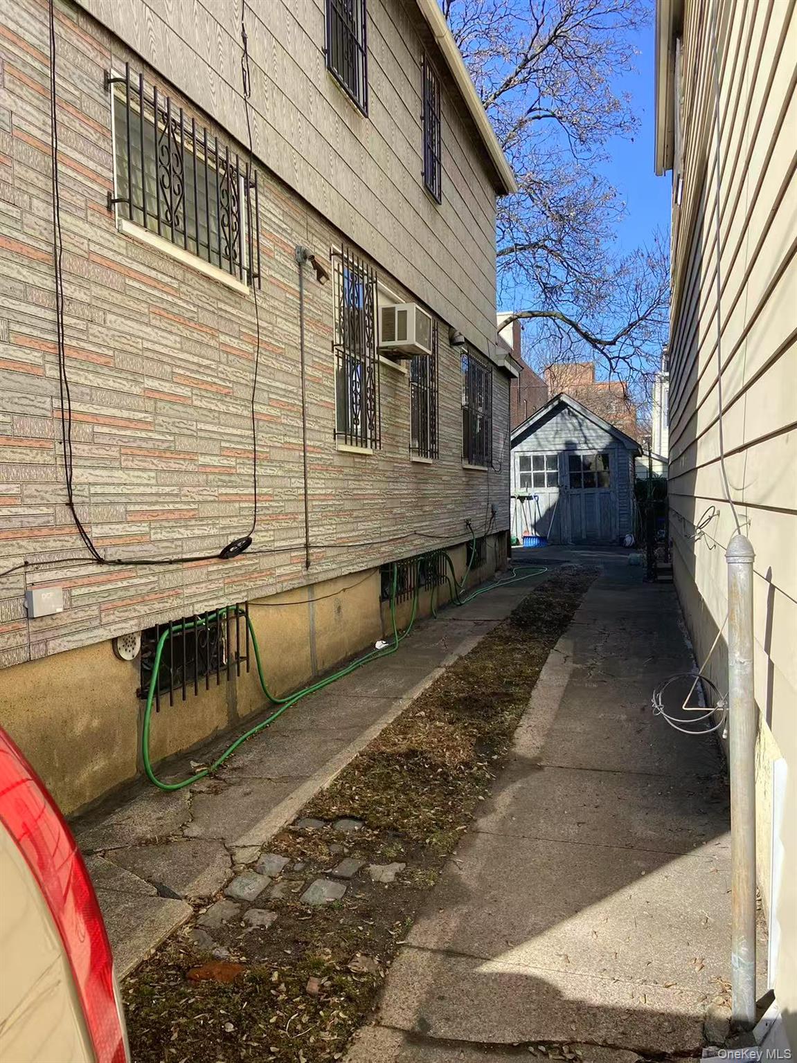 8621 59th Avenue, Elmhurst, NY 11373