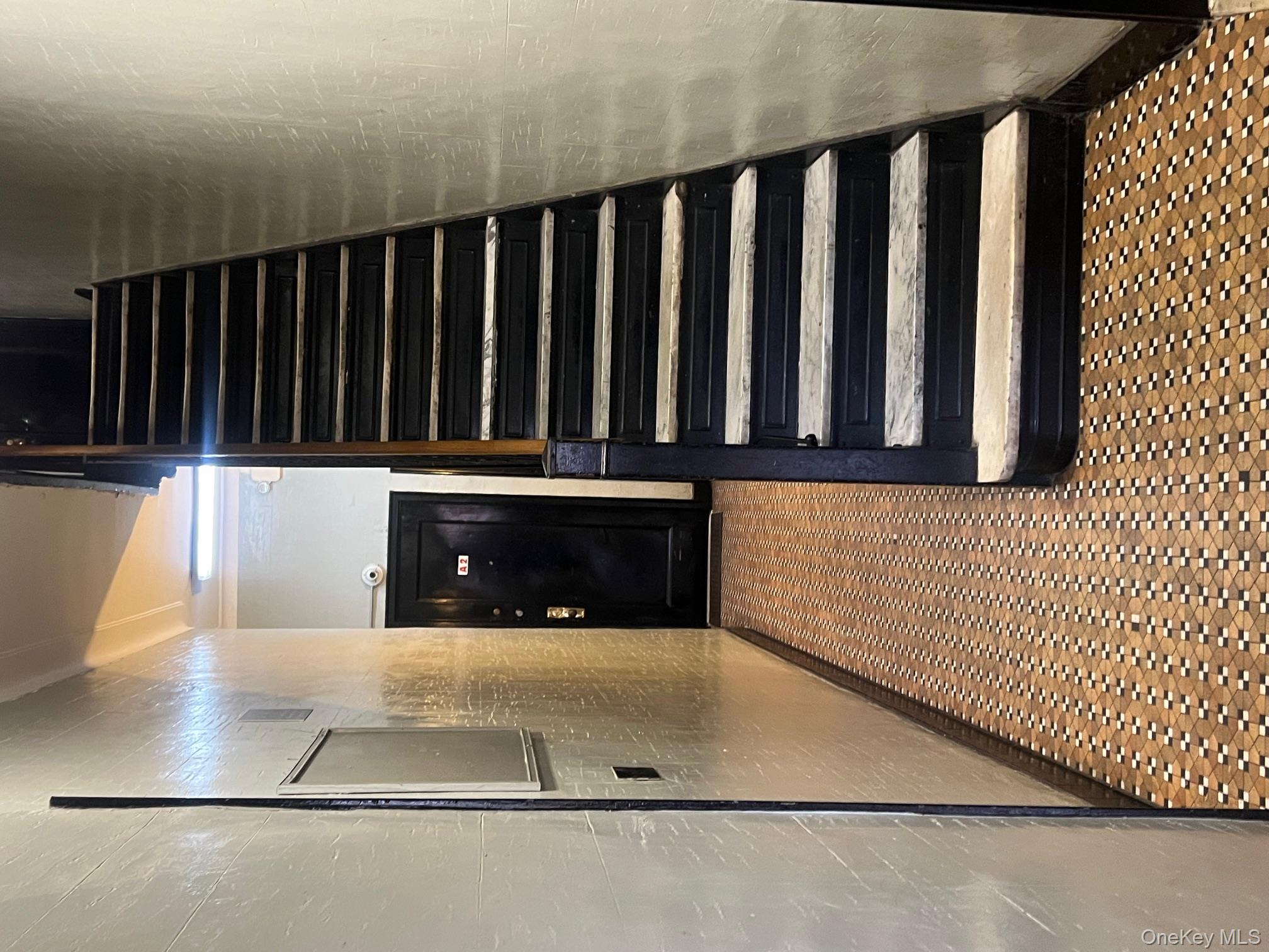 20 W Roosevelt Square, Mount Vernon, NY 10550