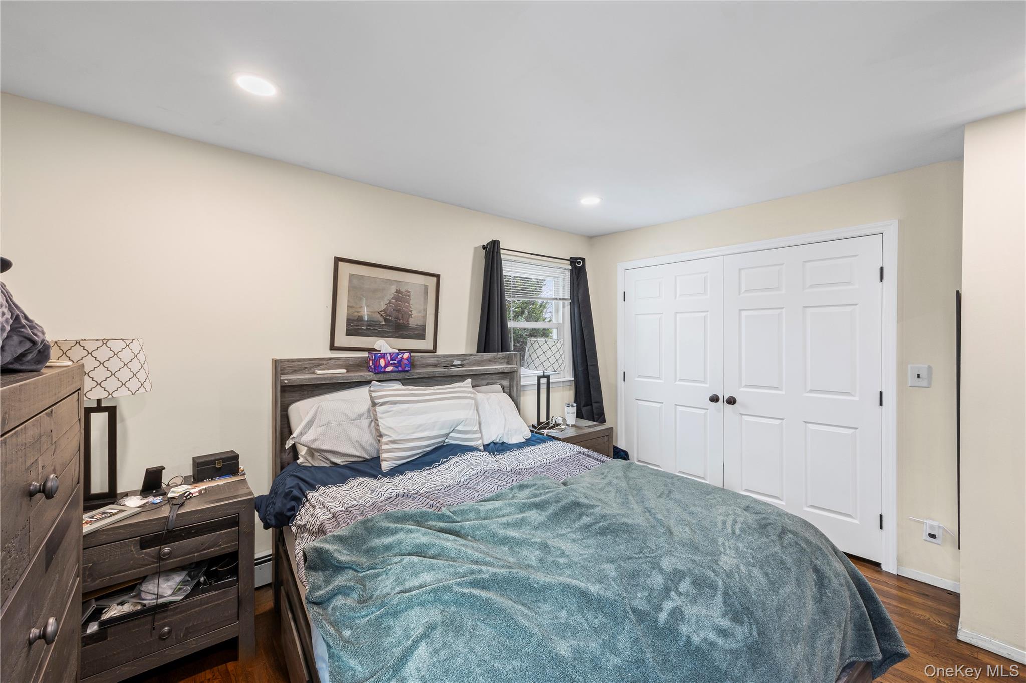 36 Hart Street, Farmingdale, NY 11735