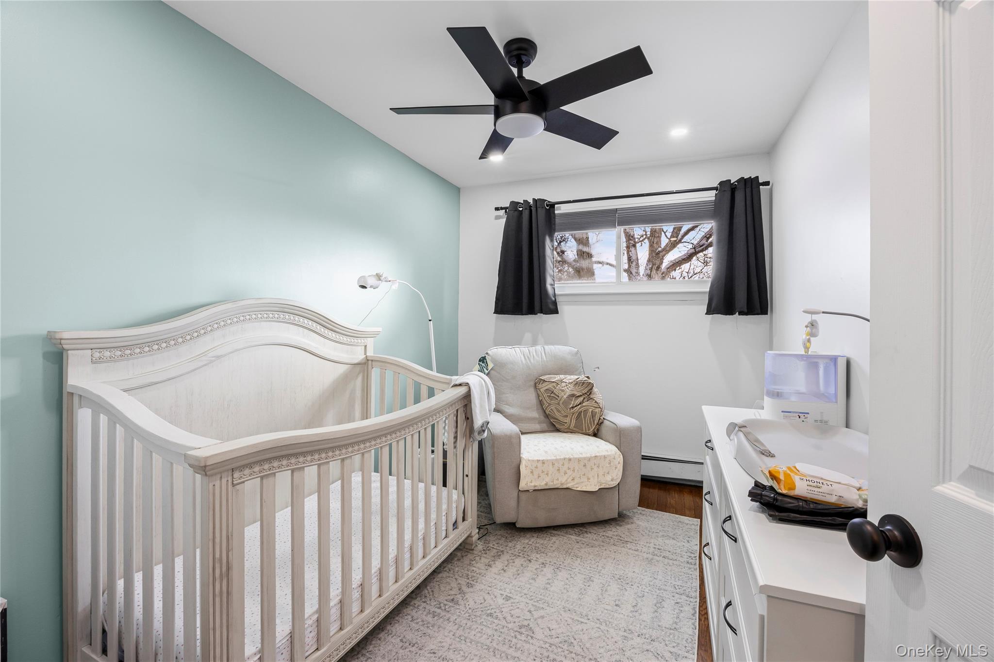 36 Hart Street, Farmingdale, NY 11735